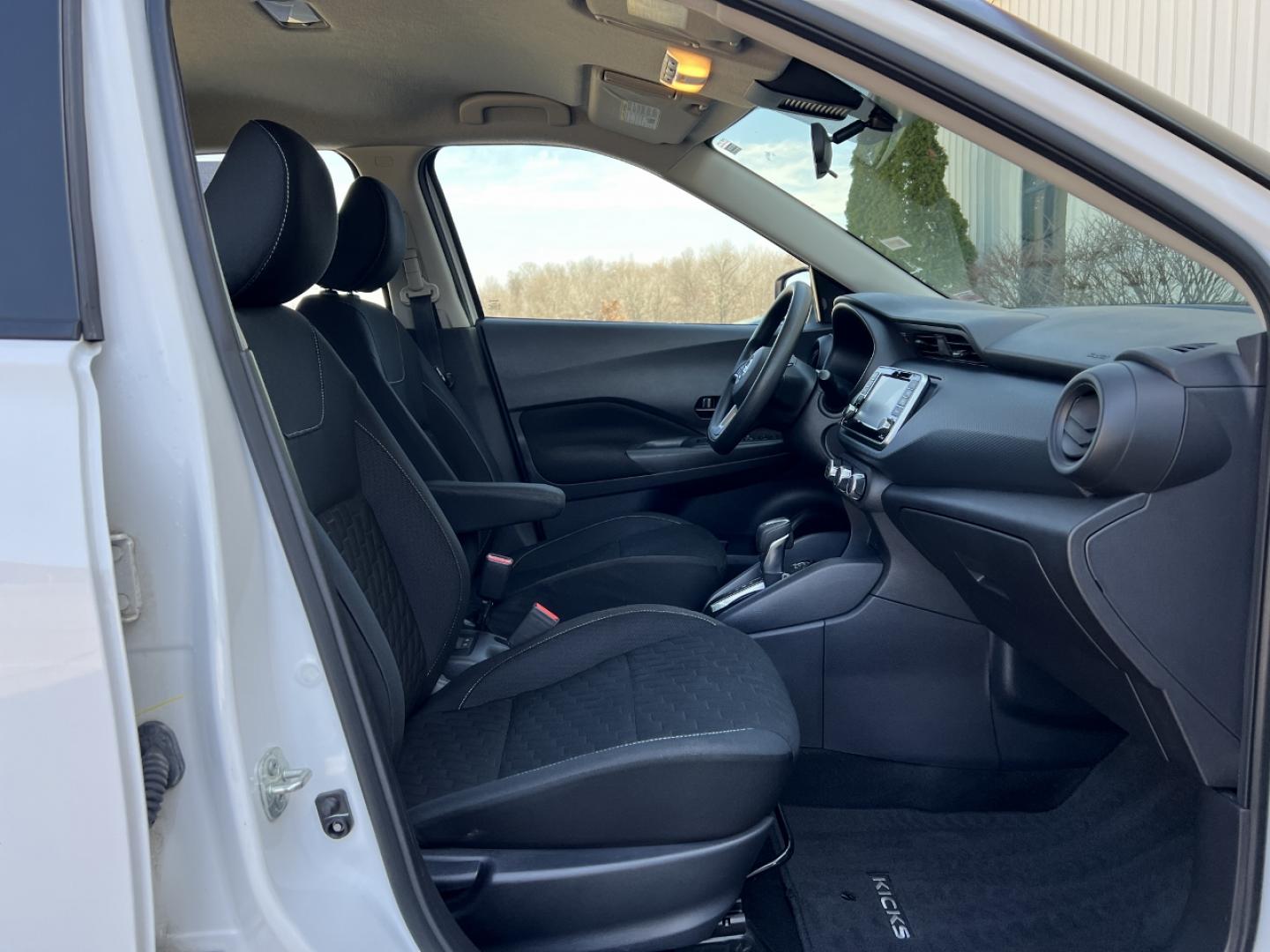2021 WHITE /Black Cloth NISSAN KICKS S (3N1CP5BV2ML) with an 1.6L 4 Cyl. engine, Continuously Variable transmission, located at 506 S. Kingshighway, Cape Girardeau, MO, 63703, 37.294994, -89.556206 - 2021 Nissan Kicks S 1-Owner 146xxx miles Front Wheel Drive 1.6L 4 Cyl. Automatic Backup Camera Bluetooth Cruise Power Windows/Locks/Mirrors We have financing available and we accept trades! Fill out a credit application on our website or come by today! If you have any questions, give us a - Photo#13