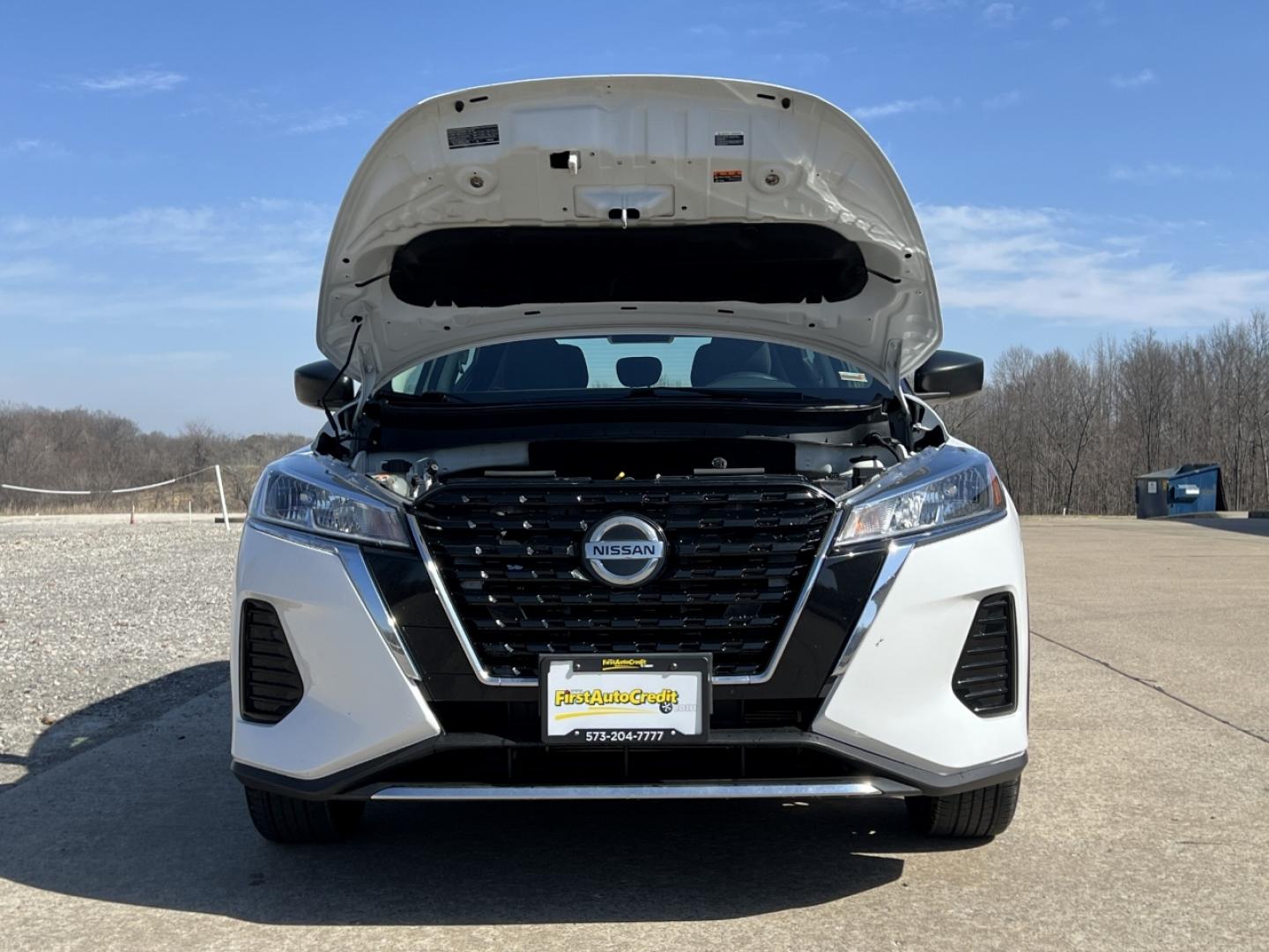 2021 WHITE /Black Cloth NISSAN KICKS S (3N1CP5BV2ML) with an 1.6L 4 Cyl. engine, Continuously Variable transmission, located at 506 S. Kingshighway, Cape Girardeau, MO, 63703, 37.294994, -89.556206 - 2021 Nissan Kicks S 1-Owner 146xxx miles Front Wheel Drive 1.6L 4 Cyl. Automatic Backup Camera Bluetooth Cruise Power Windows/Locks/Mirrors We have financing available and we accept trades! Fill out a credit application on our website or come by today! If you have any questions, give us a - Photo#27