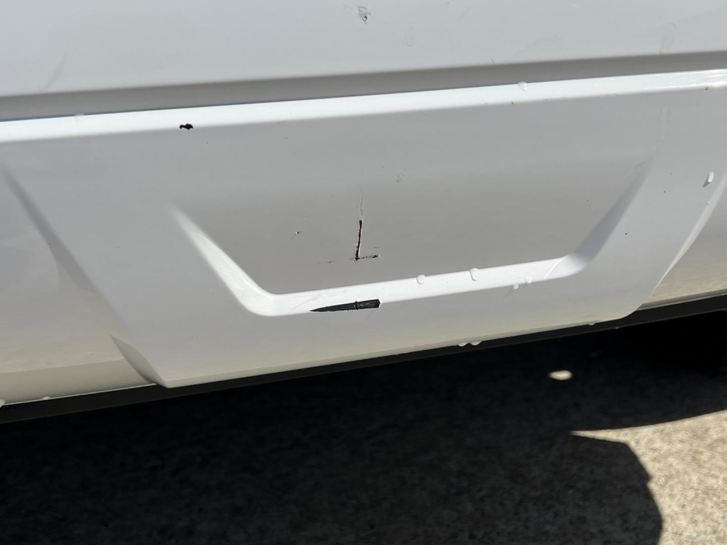 2021 WHITE /Black Cloth NISSAN KICKS S (3N1CP5BV2ML) with an 1.6L 4 Cyl. engine, Continuously Variable transmission, located at 506 S. Kingshighway, Cape Girardeau, MO, 63703, 37.294994, -89.556206 - 2021 Nissan Kicks S 1-Owner 146xxx miles Front Wheel Drive 1.6L 4 Cyl. Automatic Backup Camera Bluetooth Cruise Power Windows/Locks/Mirrors We have financing available and we accept trades! Fill out a credit application on our website or come by today! If you have any questions, give us a - Photo#38