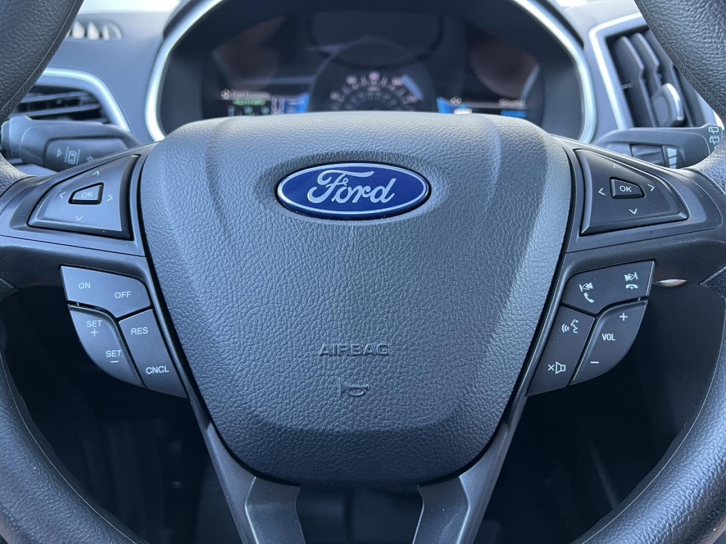 2021 SILVER /Black Cloth FORD EDGE SE (2FMPK3G94MB) with an 2.0L 4 Cyl. engine, Automatic transmission, located at 506 S. Kingshighway, Cape Girardeau, MO, 63703, 37.294994, -89.556206 - 2021 Ford Edge SE 1-Owner 89xxx miles Front Wheel Drive 2.0L 4 Cyl. Automatic New Tires Backup Camera Bluetooth Cruise Power Windows/Locks/Mirrors We have financing available and we accept trades! Fill out a credit application on our website or come by today! If you have any questions, g - Photo#19