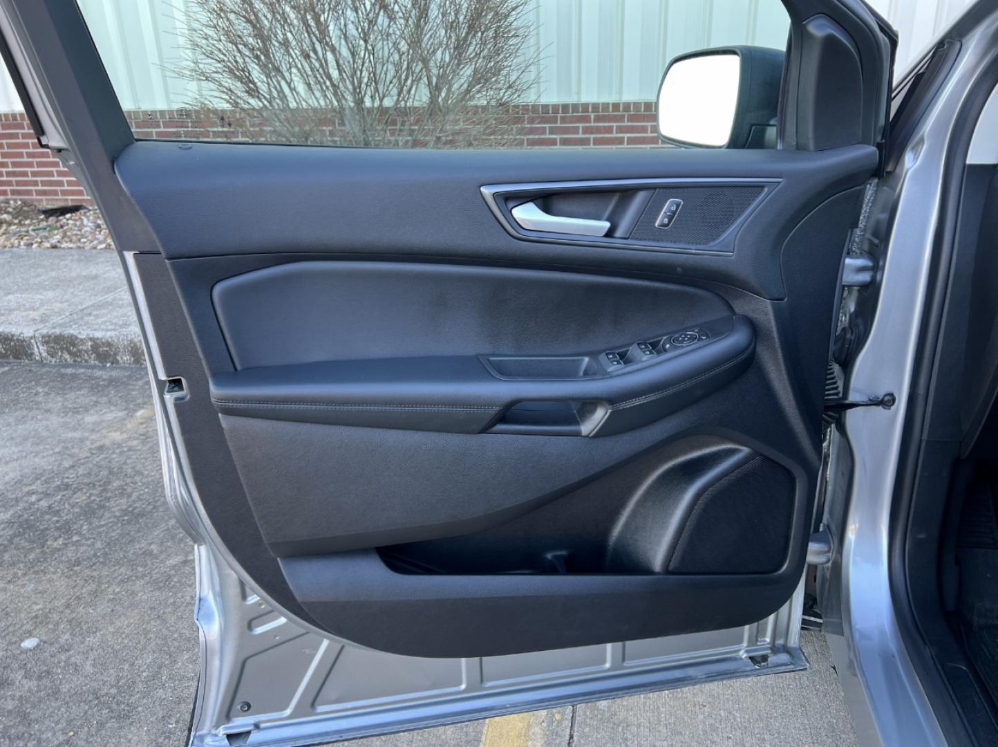 2021 SILVER /Black Cloth FORD EDGE SE (2FMPK3G94MB) with an 2.0L 4 Cyl. engine, Automatic transmission, located at 506 S. Kingshighway, Cape Girardeau, MO, 63703, 37.294994, -89.556206 - 2021 Ford Edge SE 1-Owner 89xxx miles Front Wheel Drive 2.0L 4 Cyl. Automatic New Tires Backup Camera Bluetooth Cruise Power Windows/Locks/Mirrors We have financing available and we accept trades! Fill out a credit application on our website or come by today! If you have any questions, g - Photo#10