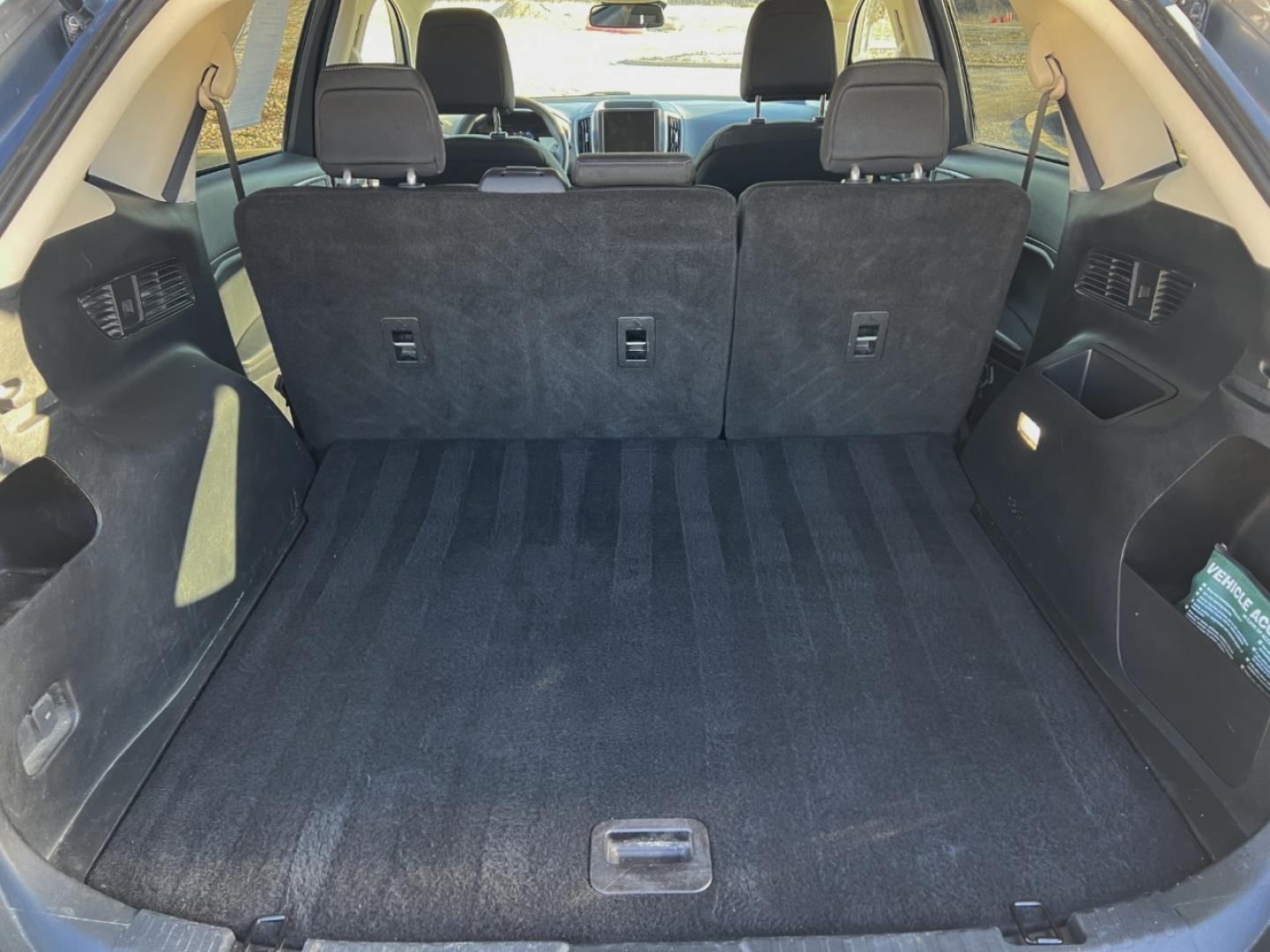 2021 SILVER /Black Cloth FORD EDGE SE (2FMPK3G94MB) with an 2.0L 4 Cyl. engine, Automatic transmission, located at 506 S. Kingshighway, Cape Girardeau, MO, 63703, 37.294994, -89.556206 - 2021 Ford Edge SE 1-Owner 89xxx miles Front Wheel Drive 2.0L 4 Cyl. Automatic New Tires Backup Camera Bluetooth Cruise Power Windows/Locks/Mirrors We have financing available and we accept trades! Fill out a credit application on our website or come by today! If you have any questions, g - Photo#17