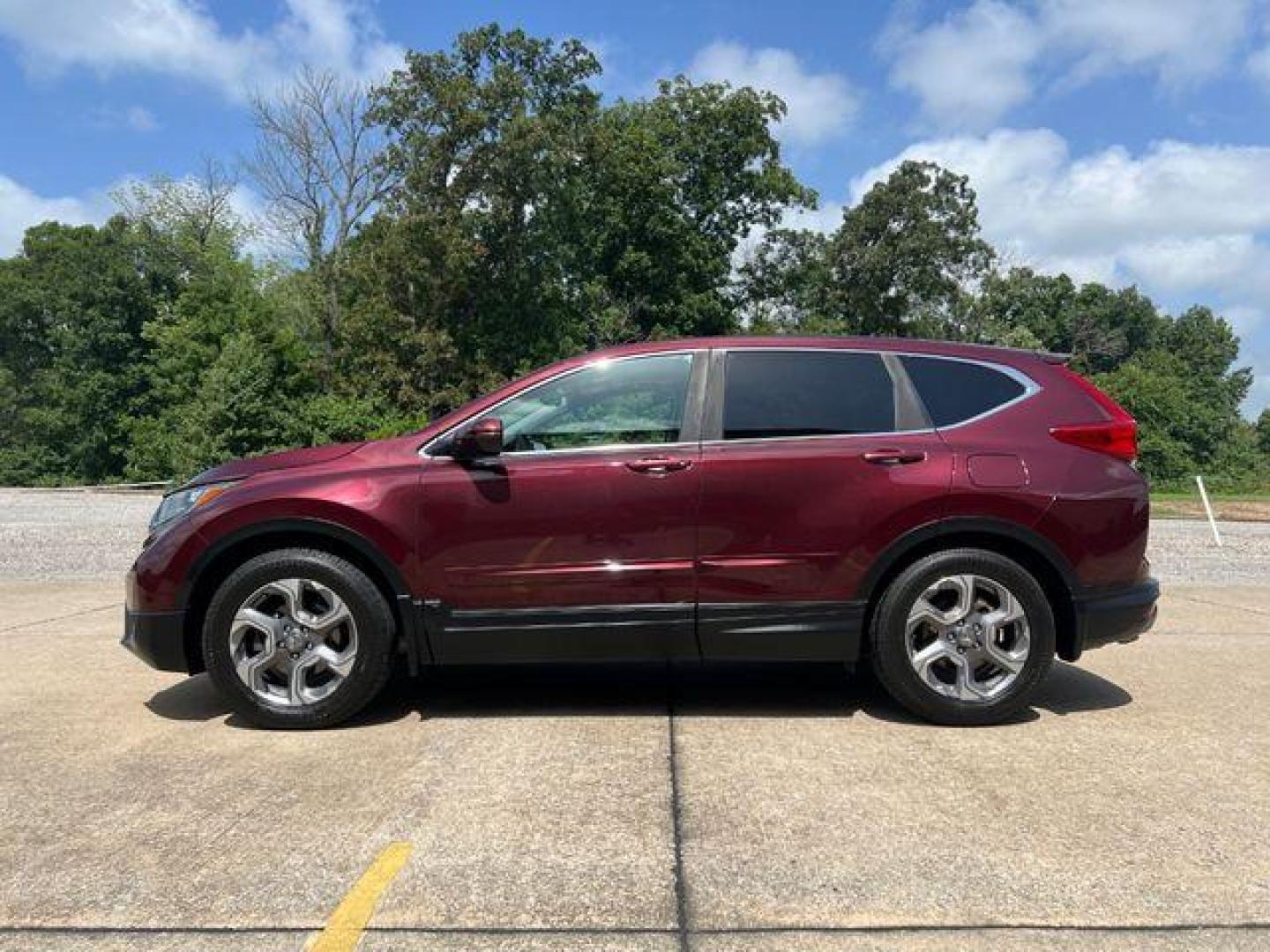2017 MAROON /Gray Leather HONDA CR-V EXL (5J6RW1H89HL) with an 1.5L 4 Cyl. engine, Continuously Variable transmission, located at 2990 Old Orchard Rd., Jackson, MO, 63755, 37.354214, -89.612106 - 2017 Honda CR-V EX-L 150xxx miles Front Wheel Drive 1.5L 4 Cyl. Automatic Leather Backup Camera Sunroof Power/Heated Seats Bluetooth Remote Start Cruise Power Windows/Locks/Mirrors We have financing available and we accept trades! Fill out a credit application on our website or come by - Photo#8