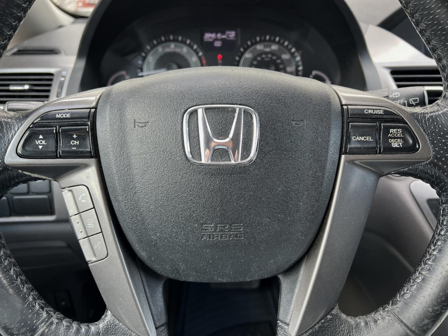 2015 SILVER /Gray Leather Honda Odyssey EX-L (5FNRL5H63FB) with an 3.5L V6 engine, Automatic transmission, located at 2990 Old Orchard Rd., Jackson, MO, 63755, 37.354214, -89.612106 - 2015 Honda Odyssey EX-L 224xxx miles Front Wheel Drive 3.5L V6 Automatic Leather 3rd Row New Tires Backup Camera Power/Heated Seats Sunroof Bluetooth Cruise Power Windows/Locks/Mirrors We have financing available and we accept trades! Fill out a credit application on our website or com - Photo#23