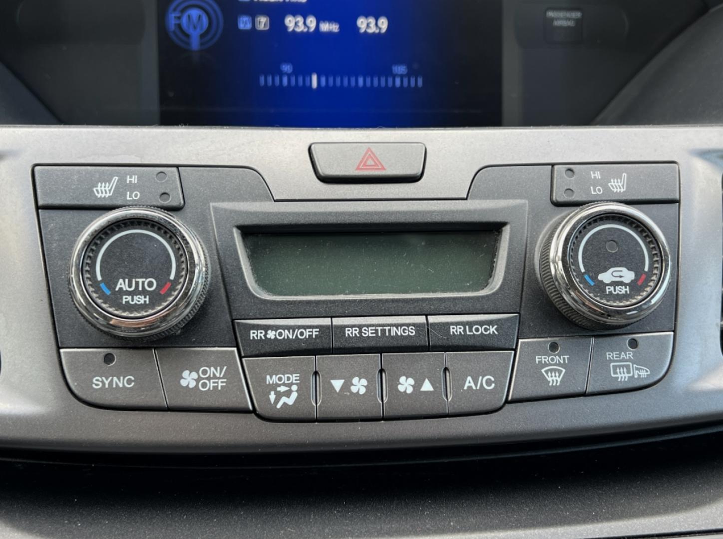 2015 SILVER /Gray Leather Honda Odyssey EX-L (5FNRL5H63FB) with an 3.5L V6 engine, Automatic transmission, located at 2990 Old Orchard Rd., Jackson, MO, 63755, 37.354214, -89.612106 - 2015 Honda Odyssey EX-L 224xxx miles Front Wheel Drive 3.5L V6 Automatic Leather 3rd Row New Tires Backup Camera Power/Heated Seats Sunroof Bluetooth Cruise Power Windows/Locks/Mirrors We have financing available and we accept trades! Fill out a credit application on our website or com - Photo#3