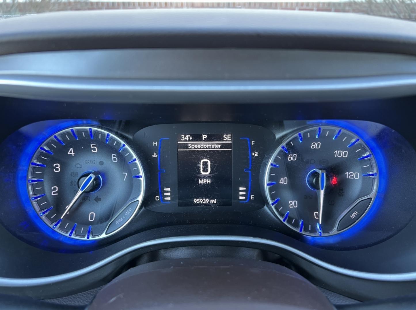 2021 WHITE /Gray Cloth CHRYSLER VOYAGER LX (2C4RC1CG5MR) with an 3.6L V6 engine, Automatic transmission, located at 2990 Old Orchard Rd., Jackson, MO, 63755, 37.354214, -89.612106 - 2021 Chrysler Voyager LX 1-Owner 95xxx miles Front Wheel Drive 3.6L V6 Automatic 3rd Row Backup Camera Power Driver Seat Stow 'N Go Bluetooth Cruise Power Windows/Locks/Mirrors We have financing available and we accept trades! Fill out a credit application on our website or come by toda - Photo#1
