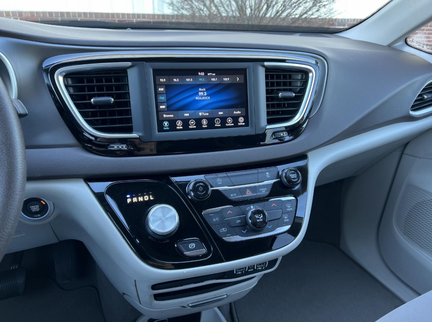 2021 WHITE /Gray Cloth CHRYSLER VOYAGER LX (2C4RC1CG5MR) with an 3.6L V6 engine, Automatic transmission, located at 2990 Old Orchard Rd., Jackson, MO, 63755, 37.354214, -89.612106 - 2021 Chrysler Voyager LX 1-Owner 95xxx miles Front Wheel Drive 3.6L V6 Automatic 3rd Row Backup Camera Power Driver Seat Stow 'N Go Bluetooth Cruise Power Windows/Locks/Mirrors We have financing available and we accept trades! Fill out a credit application on our website or come by toda - Photo#23