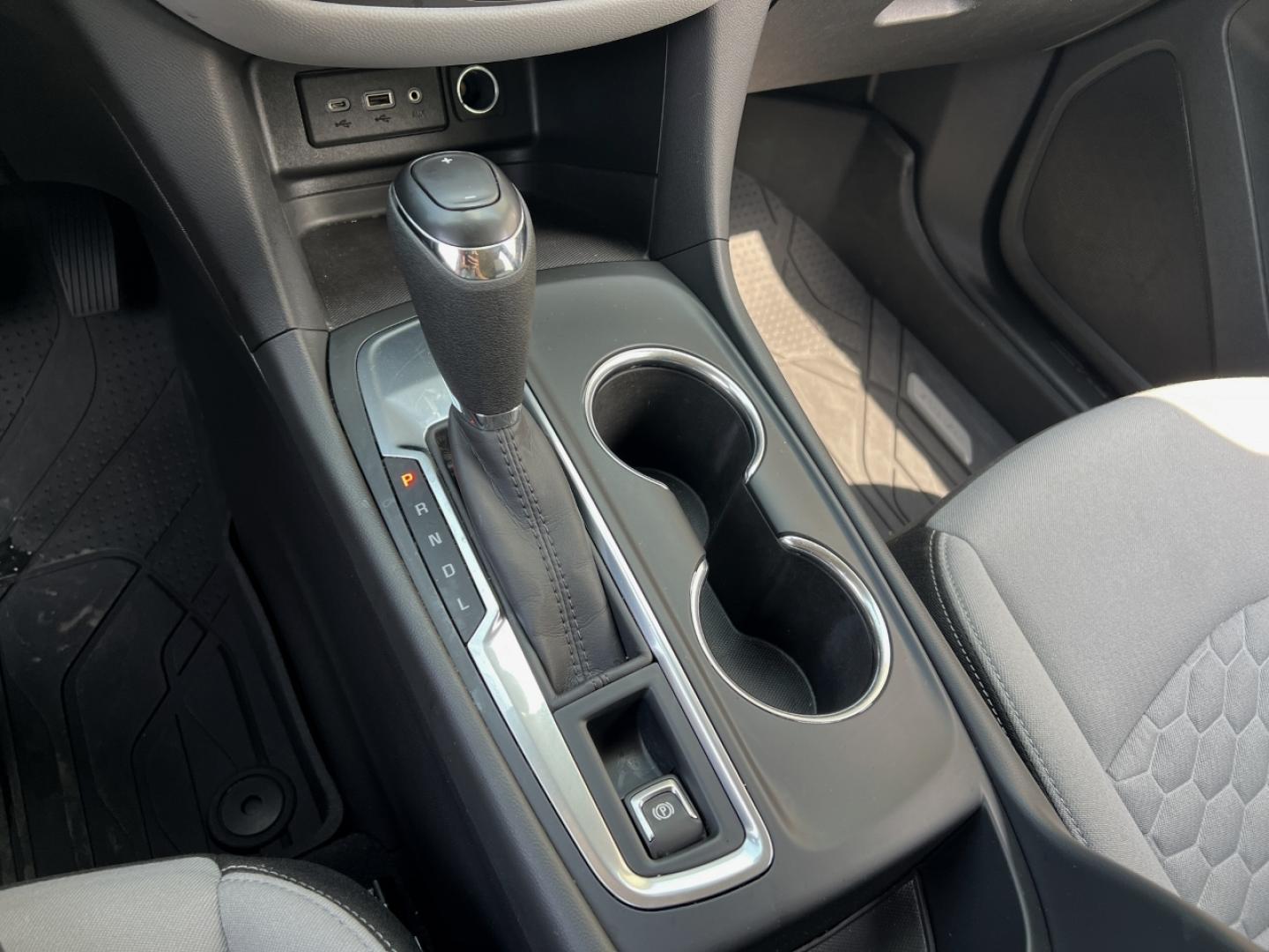 2021 WHITE /Gray Cloth CHEVROLET EQUINOX LS (3GNAXHEVXMS) with an 1.5L 4 Cyl. engine, Automatic transmission, located at 2990 Old Orchard Rd., Jackson, MO, 63755, 37.354214, -89.612106 - 2021 Chevrolet Equinox LS 93xxx miles Front Wheel Drive 1.5L 4 Cyl. Automatic Power Driver Seat Backup Camera Bluetooth Cruise Power Windows/Locks/Mirrors We have financing available and we accept trades! Fill out a credit application on our website or come by today! If you have any quest - Photo#22