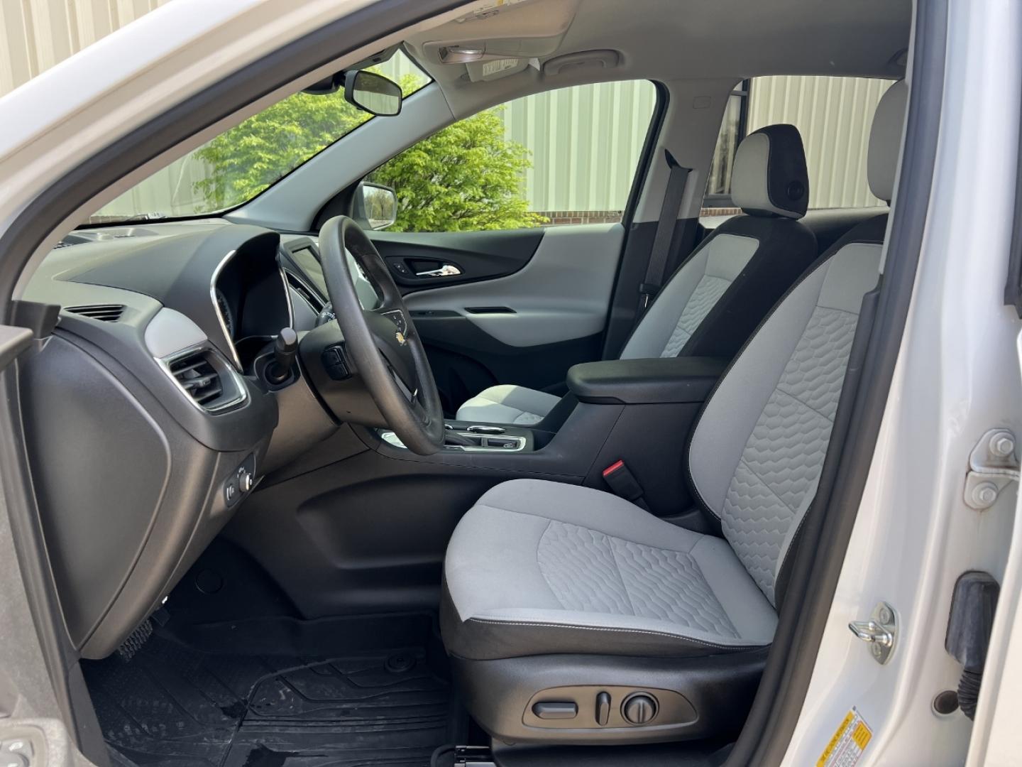 2021 WHITE /Gray Cloth CHEVROLET EQUINOX LS (3GNAXHEVXMS) with an 1.5L 4 Cyl. engine, Automatic transmission, located at 2990 Old Orchard Rd., Jackson, MO, 63755, 37.354214, -89.612106 - 2021 Chevrolet Equinox LS 93xxx miles Front Wheel Drive 1.5L 4 Cyl. Automatic Power Driver Seat Backup Camera Bluetooth Cruise Power Windows/Locks/Mirrors We have financing available and we accept trades! Fill out a credit application on our website or come by today! If you have any quest - Photo#12