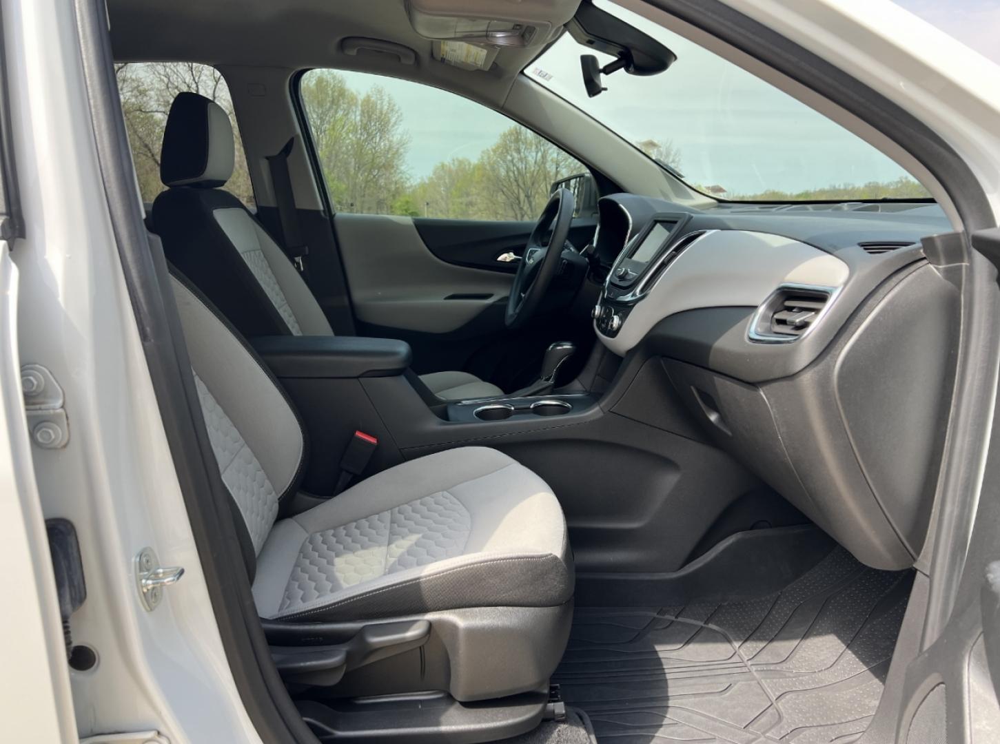 2021 WHITE /Gray Cloth CHEVROLET EQUINOX LS (3GNAXHEVXMS) with an 1.5L 4 Cyl. engine, Automatic transmission, located at 2990 Old Orchard Rd., Jackson, MO, 63755, 37.354214, -89.612106 - 2021 Chevrolet Equinox LS 93xxx miles Front Wheel Drive 1.5L 4 Cyl. Automatic Power Driver Seat Backup Camera Bluetooth Cruise Power Windows/Locks/Mirrors We have financing available and we accept trades! Fill out a credit application on our website or come by today! If you have any quest - Photo#14