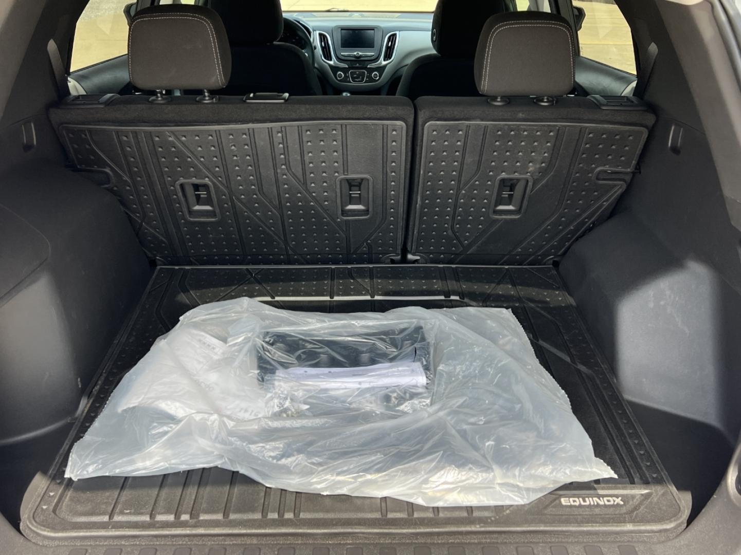 2021 WHITE /Gray Cloth CHEVROLET EQUINOX LS (3GNAXHEVXMS) with an 1.5L 4 Cyl. engine, Automatic transmission, located at 2990 Old Orchard Rd., Jackson, MO, 63755, 37.354214, -89.612106 - 2021 Chevrolet Equinox LS 93xxx miles Front Wheel Drive 1.5L 4 Cyl. Automatic Power Driver Seat Backup Camera Bluetooth Cruise Power Windows/Locks/Mirrors We have financing available and we accept trades! Fill out a credit application on our website or come by today! If you have any quest - Photo#18