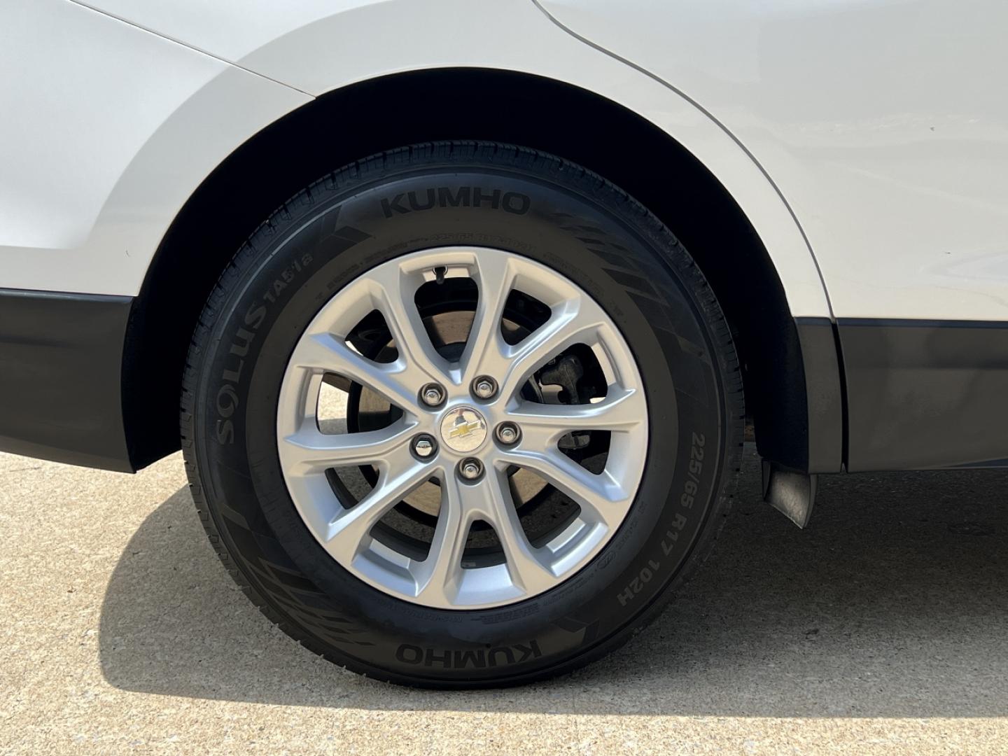 2021 WHITE /Gray Cloth CHEVROLET EQUINOX LS (3GNAXHEVXMS) with an 1.5L 4 Cyl. engine, Automatic transmission, located at 2990 Old Orchard Rd., Jackson, MO, 63755, 37.354214, -89.612106 - 2021 Chevrolet Equinox LS 93xxx miles Front Wheel Drive 1.5L 4 Cyl. Automatic Power Driver Seat Backup Camera Bluetooth Cruise Power Windows/Locks/Mirrors We have financing available and we accept trades! Fill out a credit application on our website or come by today! If you have any quest - Photo#38