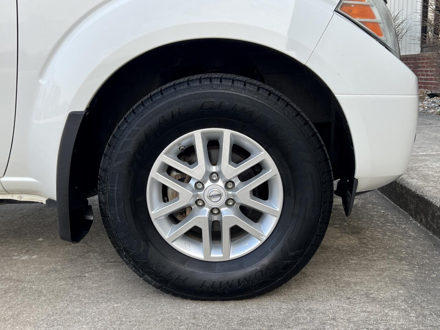 2019 WHITE /Black Cloth NISSAN FRONTIER SV (1N6BD0CT7KN) with an 2.5L 4 Cyl. engine, Automatic transmission, located at 2990 Old Orchard Rd., Jackson, MO, 63755, 37.354214, -89.612106 - 2019 Nissan Frontier SV Only 52xxx miles Rear Wheel Drive 2.5L 4 Cyl. Automatic Backup Camera Bluetooth Cruise Power Windows/Locks/Mirrors We have financing available and we accept trades! Fill out a credit application on our website or come by today! If you have any questions, give us a c - Photo#38