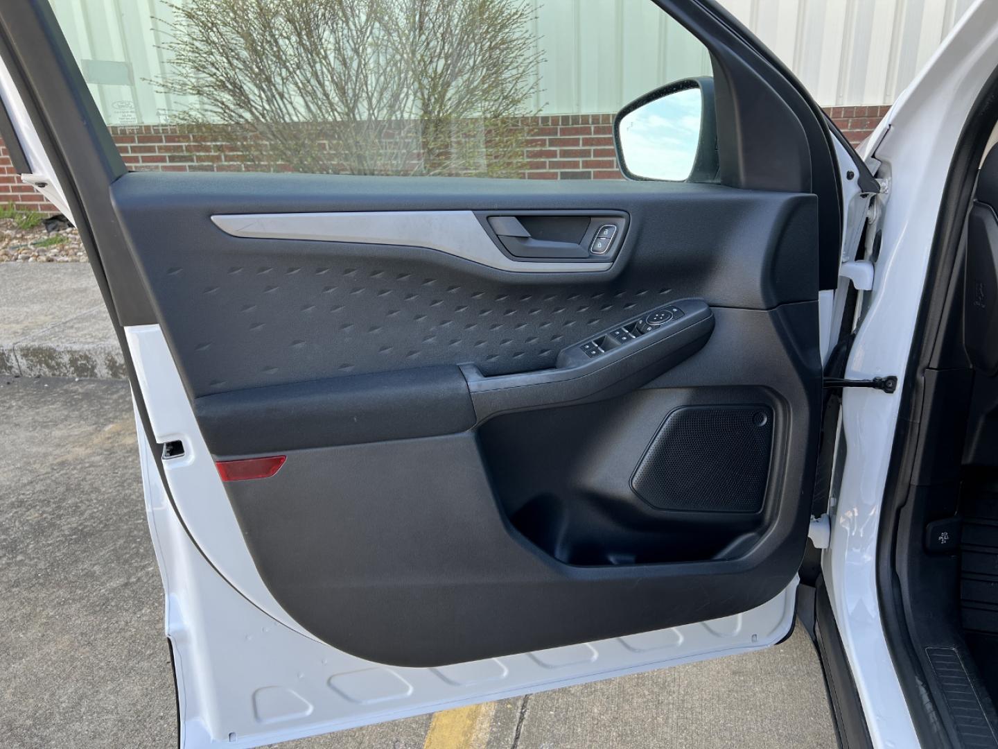 2020 WHITE /Gray Cloth FORD ESCAPE S (1FMCU9F69LU) with an 1.5L 3 Cyl. engine, Automatic transmission, located at 2990 Old Orchard Rd., Jackson, MO, 63755, 37.354214, -89.612106 - 2020 Ford Escape S 1-Owner 76xxx miles 4 Wheel Drive 1.5L 3 Cyl. Automatic Backup Camera Bluetooth Cruise Power Windows/Locks/Mirrors We have financing available and we accept trades! Fill out a credit application on our website or come by today! If you have any questions, give us a call - Photo#10