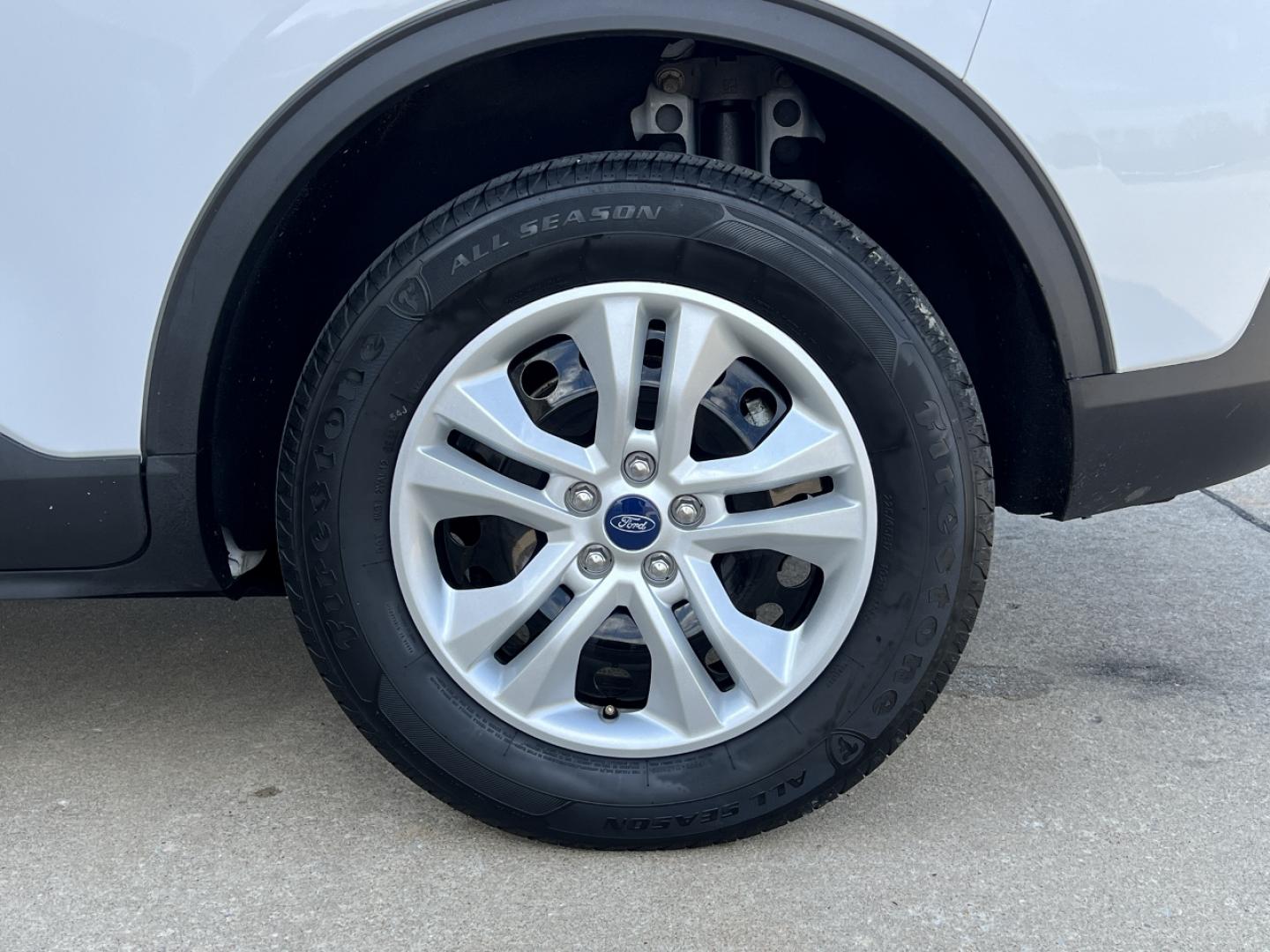 2020 WHITE /Gray Cloth FORD ESCAPE S (1FMCU9F69LU) with an 1.5L 3 Cyl. engine, Automatic transmission, located at 2990 Old Orchard Rd., Jackson, MO, 63755, 37.354214, -89.612106 - 2020 Ford Escape S 1-Owner 76xxx miles 4 Wheel Drive 1.5L 3 Cyl. Automatic Backup Camera Bluetooth Cruise Power Windows/Locks/Mirrors We have financing available and we accept trades! Fill out a credit application on our website or come by today! If you have any questions, give us a call - Photo#32