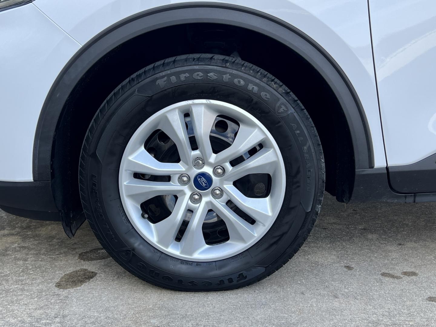 2020 WHITE /Gray Cloth FORD ESCAPE S (1FMCU9F69LU) with an 1.5L 3 Cyl. engine, Automatic transmission, located at 2990 Old Orchard Rd., Jackson, MO, 63755, 37.354214, -89.612106 - 2020 Ford Escape S 1-Owner 76xxx miles 4 Wheel Drive 1.5L 3 Cyl. Automatic Backup Camera Bluetooth Cruise Power Windows/Locks/Mirrors We have financing available and we accept trades! Fill out a credit application on our website or come by today! If you have any questions, give us a call - Photo#30