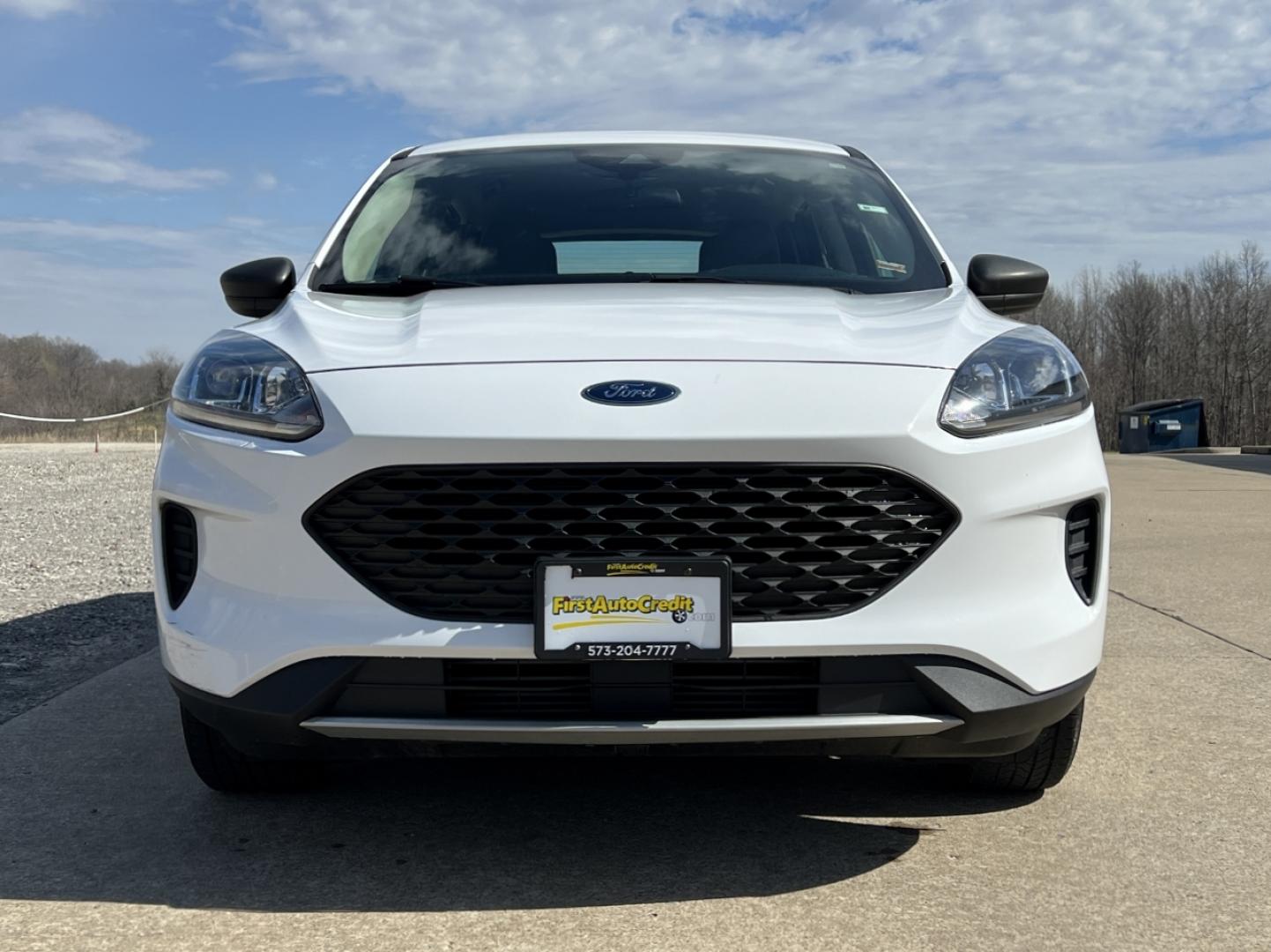 2020 WHITE /Gray Cloth FORD ESCAPE S (1FMCU9F69LU) with an 1.5L 3 Cyl. engine, Automatic transmission, located at 2990 Old Orchard Rd., Jackson, MO, 63755, 37.354214, -89.612106 - 2020 Ford Escape S 1-Owner 76xxx miles 4 Wheel Drive 1.5L 3 Cyl. Automatic Backup Camera Bluetooth Cruise Power Windows/Locks/Mirrors We have financing available and we accept trades! Fill out a credit application on our website or come by today! If you have any questions, give us a call - Photo#9