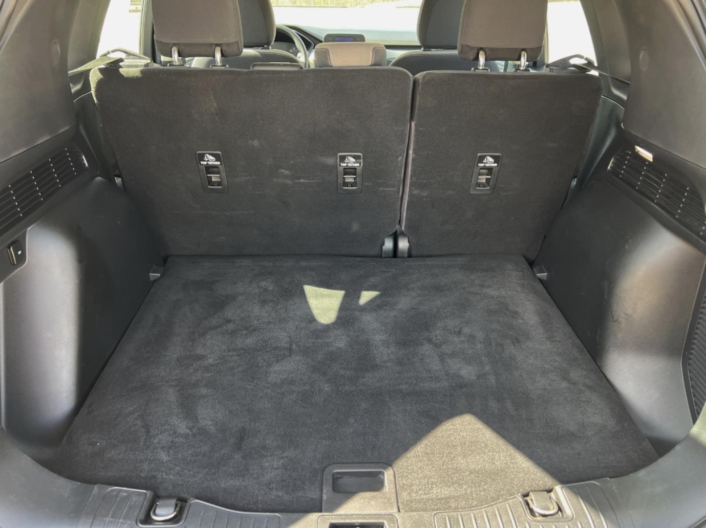 2020 WHITE /Gray Cloth FORD ESCAPE S (1FMCU9F69LU) with an 1.5L 3 Cyl. engine, Automatic transmission, located at 2990 Old Orchard Rd., Jackson, MO, 63755, 37.354214, -89.612106 - 2020 Ford Escape S 1-Owner 76xxx miles 4 Wheel Drive 1.5L 3 Cyl. Automatic Backup Camera Bluetooth Cruise Power Windows/Locks/Mirrors We have financing available and we accept trades! Fill out a credit application on our website or come by today! If you have any questions, give us a call - Photo#17
