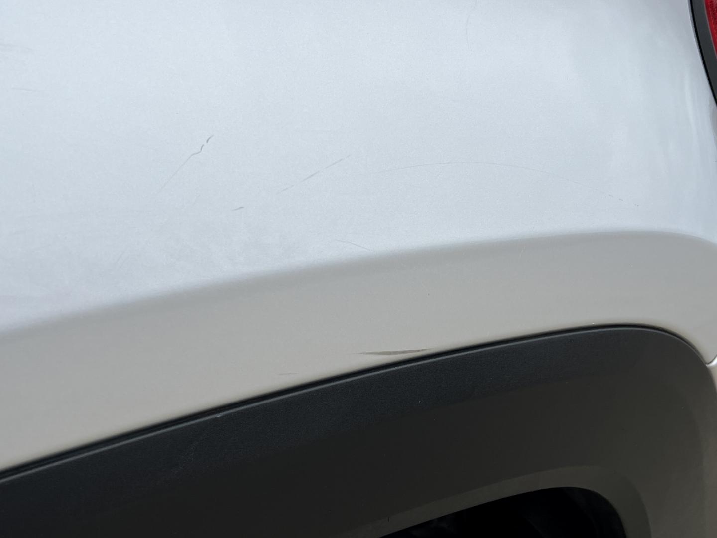 2019 SILVER /Black Cloth JEEP RENEGADE LATITUDE (ZACNJABB5KP) with an 2.4L 4 Cyl. engine, Automatic transmission, located at 2990 Old Orchard Rd., Jackson, MO, 63755, 37.354214, -89.612106 - 2019 Jeep Renegade Latitude 75xxx miles Front Wheel Drive 2.4L 4 Cyl. Automatic Backup Camera Bluetooth Cruise Power Windows/Locks/Mirrors We have financing available and we accept trades! Fill out a credit application on our website or come by today! If you have any questions, give us a c - Photo#35