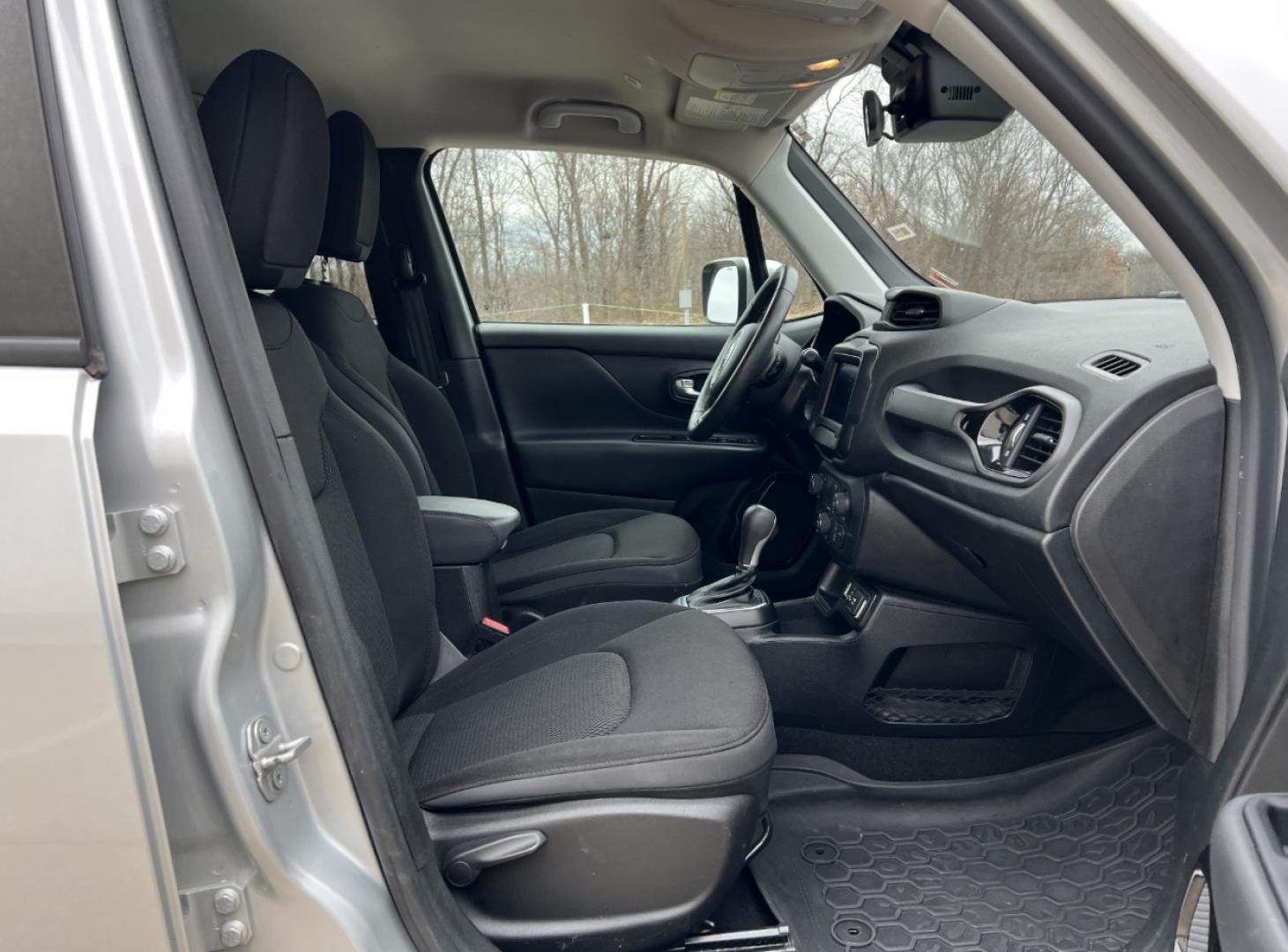 2019 SILVER /Black Cloth JEEP RENEGADE LATITUDE (ZACNJABB5KP) with an 2.4L 4 Cyl. engine, Automatic transmission, located at 2990 Old Orchard Rd., Jackson, MO, 63755, 37.354214, -89.612106 - 2019 Jeep Renegade Latitude 76xxx miles Front Wheel Drive 2.4L 4 Cyl. Automatic Backup Camera Bluetooth Cruise Power Windows/Locks/Mirrors We have financing available and we accept trades! Fill out a credit application on our website or come by today! If you have any questions, give us a c - Photo#14