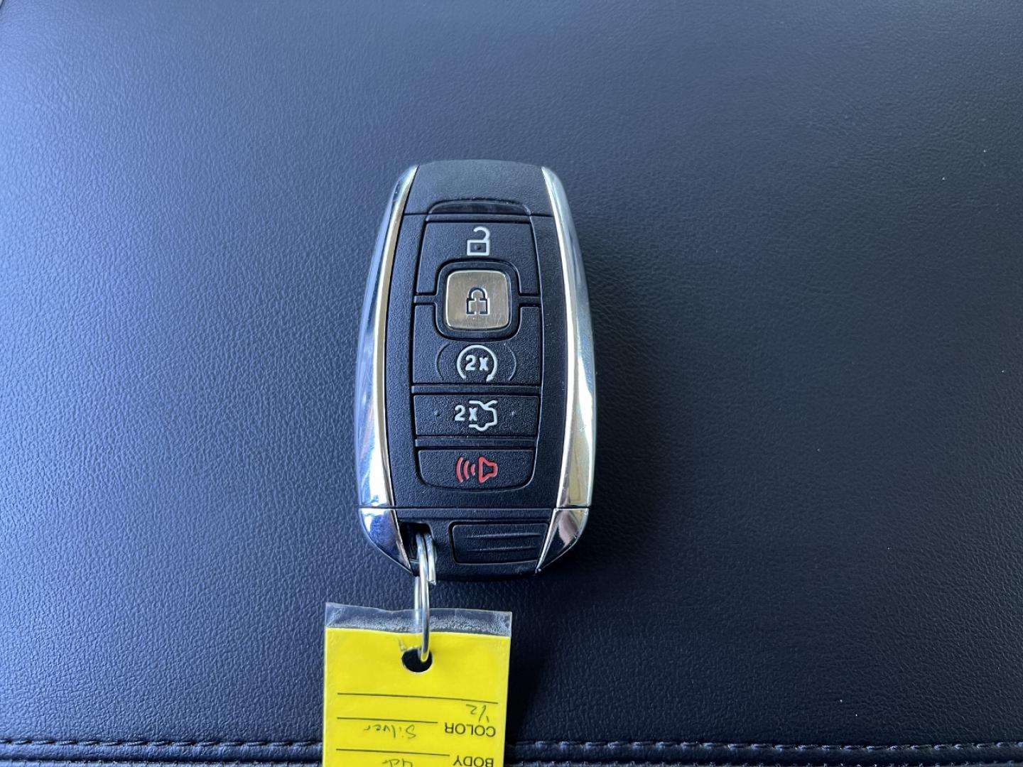 2018 SILVER /Tan Leather Lincoln Continental Reserve AWD (1LN6L9NC3J5) with an 3.0L V6 engine, Automatic transmission, located at 2990 Old Orchard Rd., Jackson, MO, 63755, 37.354214, -89.612106 - 2018 Lincoln Continental Reserve 100xxx miles All Wheel Drive 3.0L V6 Automatic Leather Navigation Power/Heated/Cooled Seats Heated Rear Seats Heating Steering Wheel Backup Camera Sunroof Bluetooth Remote Start Cruise Power Windows/Locks/Mirrors We have financing available and we acc - Photo#8