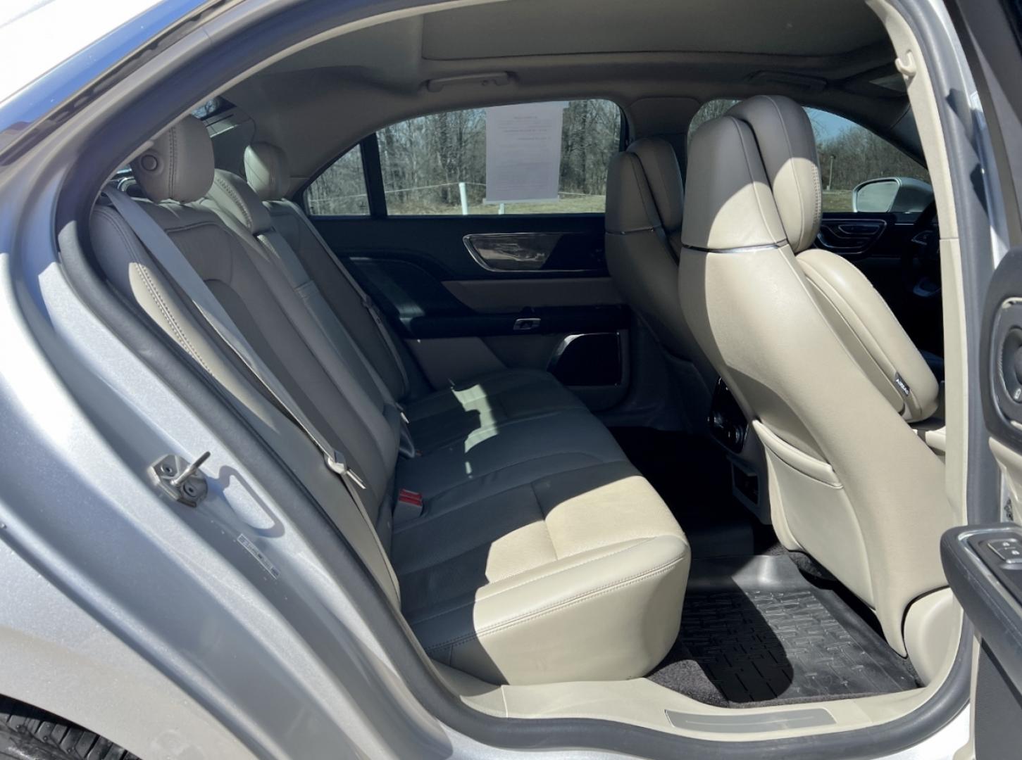 2018 SILVER /Tan Leather Lincoln Continental Reserve AWD (1LN6L9NC3J5) with an 3.0L V6 engine, Automatic transmission, located at 2990 Old Orchard Rd., Jackson, MO, 63755, 37.354214, -89.612106 - 2018 Lincoln Continental Reserve 100xxx miles All Wheel Drive 3.0L V6 Automatic Leather Navigation Power/Heated/Cooled Seats Heated Rear Seats Heating Steering Wheel Backup Camera Sunroof Bluetooth Remote Start Cruise Power Windows/Locks/Mirrors We have financing available and we acc - Photo#21