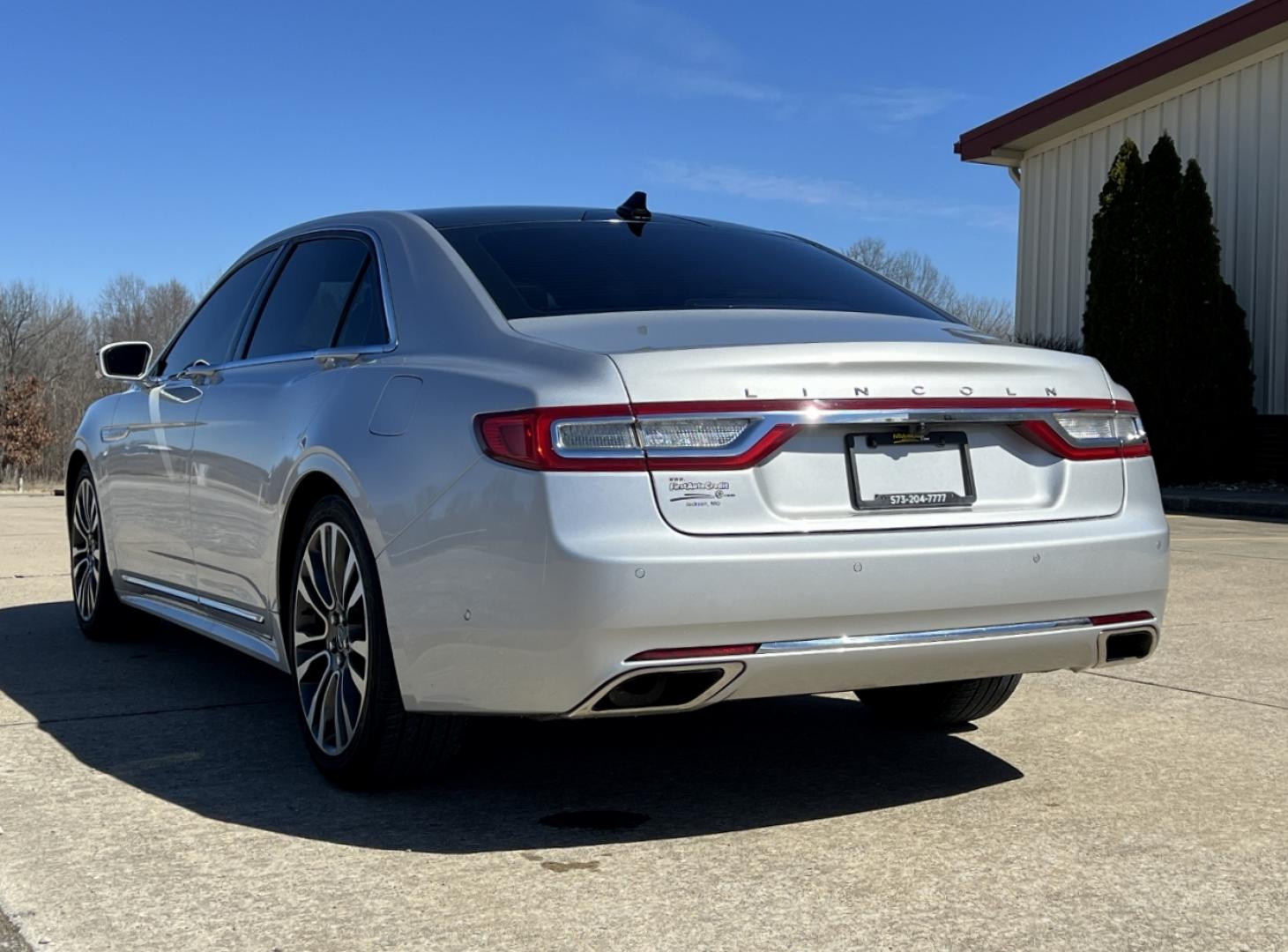 2018 SILVER /Tan Leather Lincoln Continental Reserve AWD (1LN6L9NC3J5) with an 3.0L V6 engine, Automatic transmission, located at 2990 Old Orchard Rd., Jackson, MO, 63755, 37.354214, -89.612106 - 2018 Lincoln Continental Reserve 100xxx miles All Wheel Drive 3.0L V6 Automatic Leather Navigation Power/Heated/Cooled Seats Heated Rear Seats Heating Steering Wheel Backup Camera Sunroof Bluetooth Remote Start Cruise Power Windows/Locks/Mirrors We have financing available and we acc - Photo#13