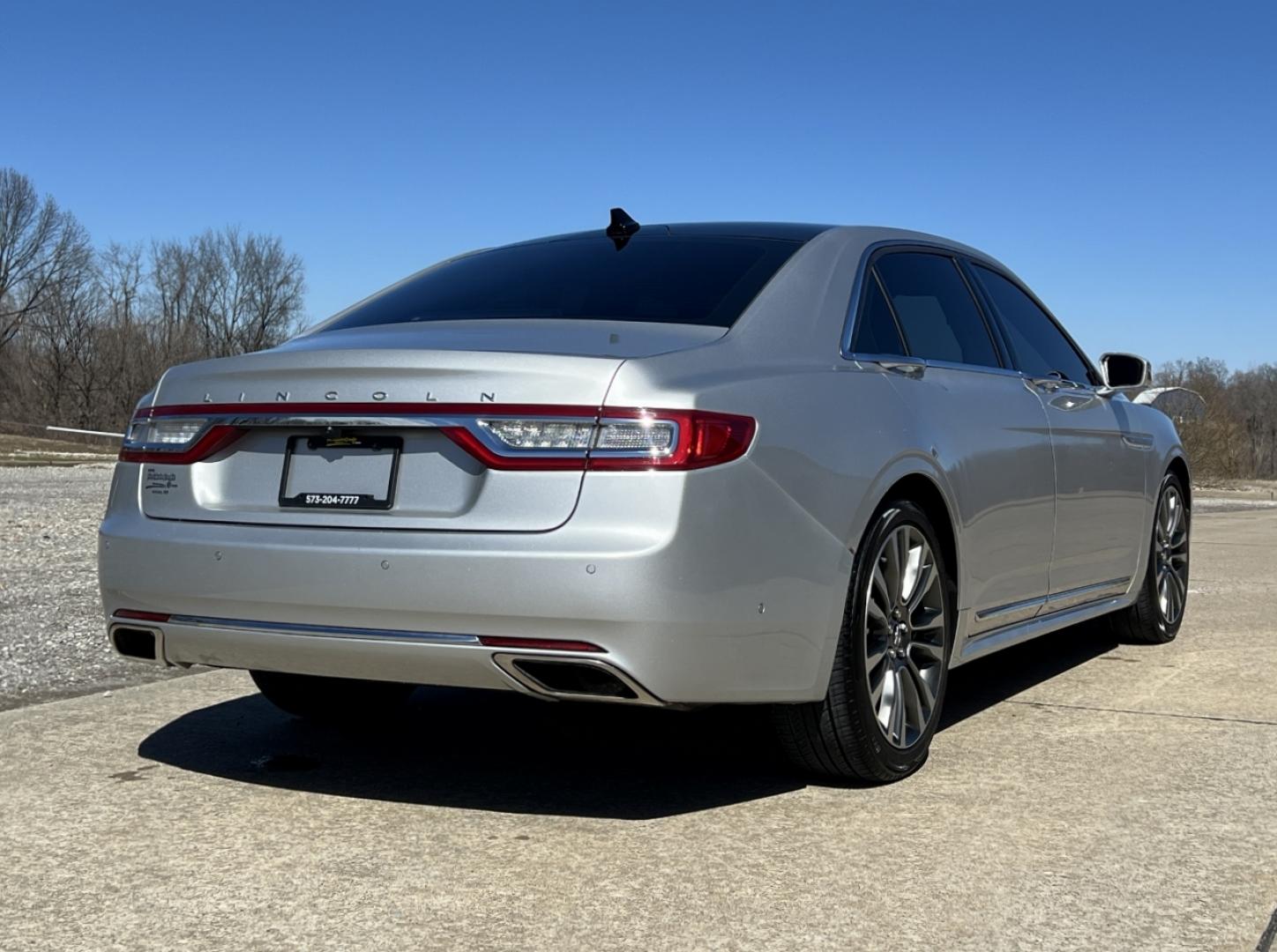 2018 SILVER /Tan Leather Lincoln Continental Reserve AWD (1LN6L9NC3J5) with an 3.0L V6 engine, Automatic transmission, located at 2990 Old Orchard Rd., Jackson, MO, 63755, 37.354214, -89.612106 - 2018 Lincoln Continental Reserve 100xxx miles All Wheel Drive 3.0L V6 Automatic Leather Navigation Power/Heated/Cooled Seats Heated Rear Seats Heating Steering Wheel Backup Camera Sunroof Bluetooth Remote Start Cruise Power Windows/Locks/Mirrors We have financing available and we acc - Photo#12