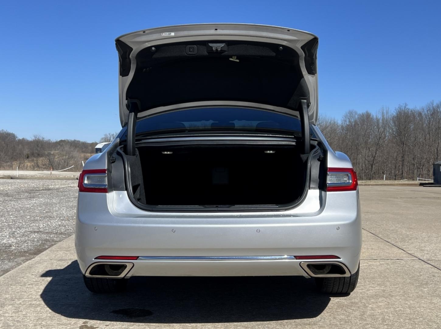 2018 SILVER /Tan Leather Lincoln Continental Reserve AWD (1LN6L9NC3J5) with an 3.0L V6 engine, Automatic transmission, located at 2990 Old Orchard Rd., Jackson, MO, 63755, 37.354214, -89.612106 - 2018 Lincoln Continental Reserve 100xxx miles All Wheel Drive 3.0L V6 Automatic Leather Navigation Power/Heated/Cooled Seats Heated Rear Seats Heating Steering Wheel Backup Camera Sunroof Bluetooth Remote Start Cruise Power Windows/Locks/Mirrors We have financing available and we acc - Photo#22