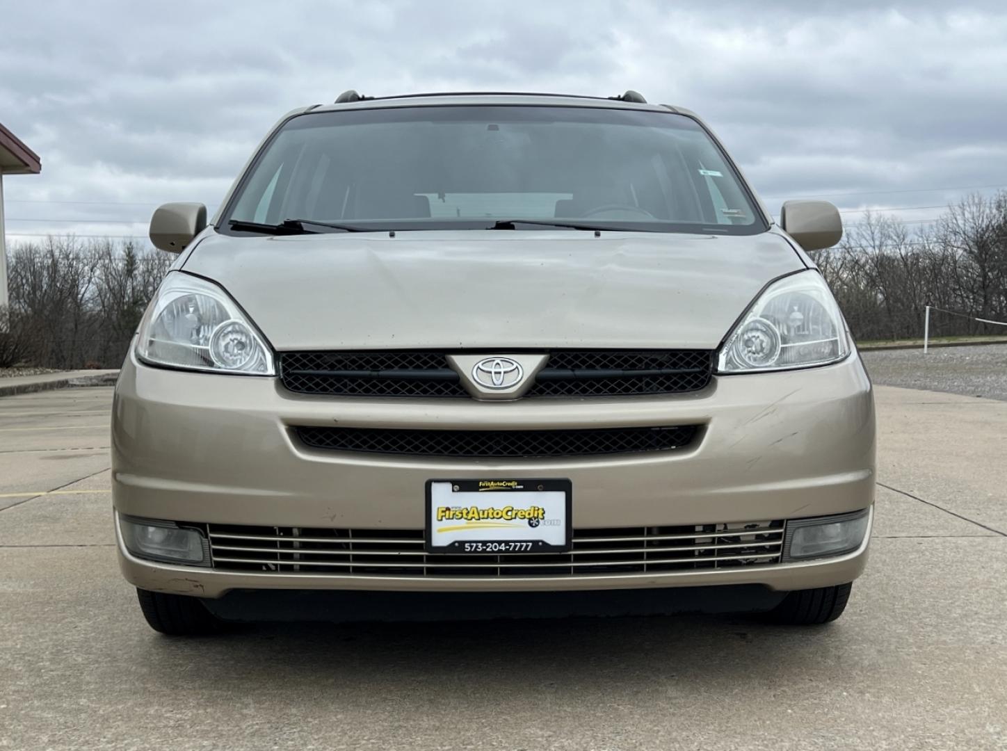 2004 GOLD /Tan Cloth TOYOTA SIENNA XLE (5TDZA22C94S) with an 3.3L V6 engine, Automatic transmission, located at 506 S. Kingshighway, Cape Girardeau, MO, 63703, 37.294994, -89.556206 - 2004 Toyota Sienna XLE 176xxx miles Front Wheel Drive 3.3L V6 Automatic 3rd Row Power Driver Seat Sunroof Cruise Power Windows/Locks/Mirrors We have financing available and we accept trades! Fill out a credit application on our website or come by today! If you have any questions, give us - Photo#10