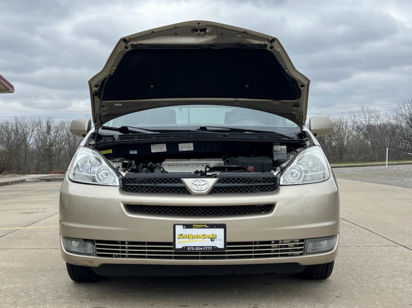 2004 GOLD /Tan Cloth TOYOTA SIENNA XLE (5TDZA22C94S) with an 3.3L V6 engine, Automatic transmission, located at 506 S. Kingshighway, Cape Girardeau, MO, 63703, 37.294994, -89.556206 - 2004 Toyota Sienna XLE 176xxx miles Front Wheel Drive 3.3L V6 Automatic 3rd Row Power Driver Seat Sunroof Cruise Power Windows/Locks/Mirrors We have financing available and we accept trades! Fill out a credit application on our website or come by today! If you have any questions, give us - Photo#33