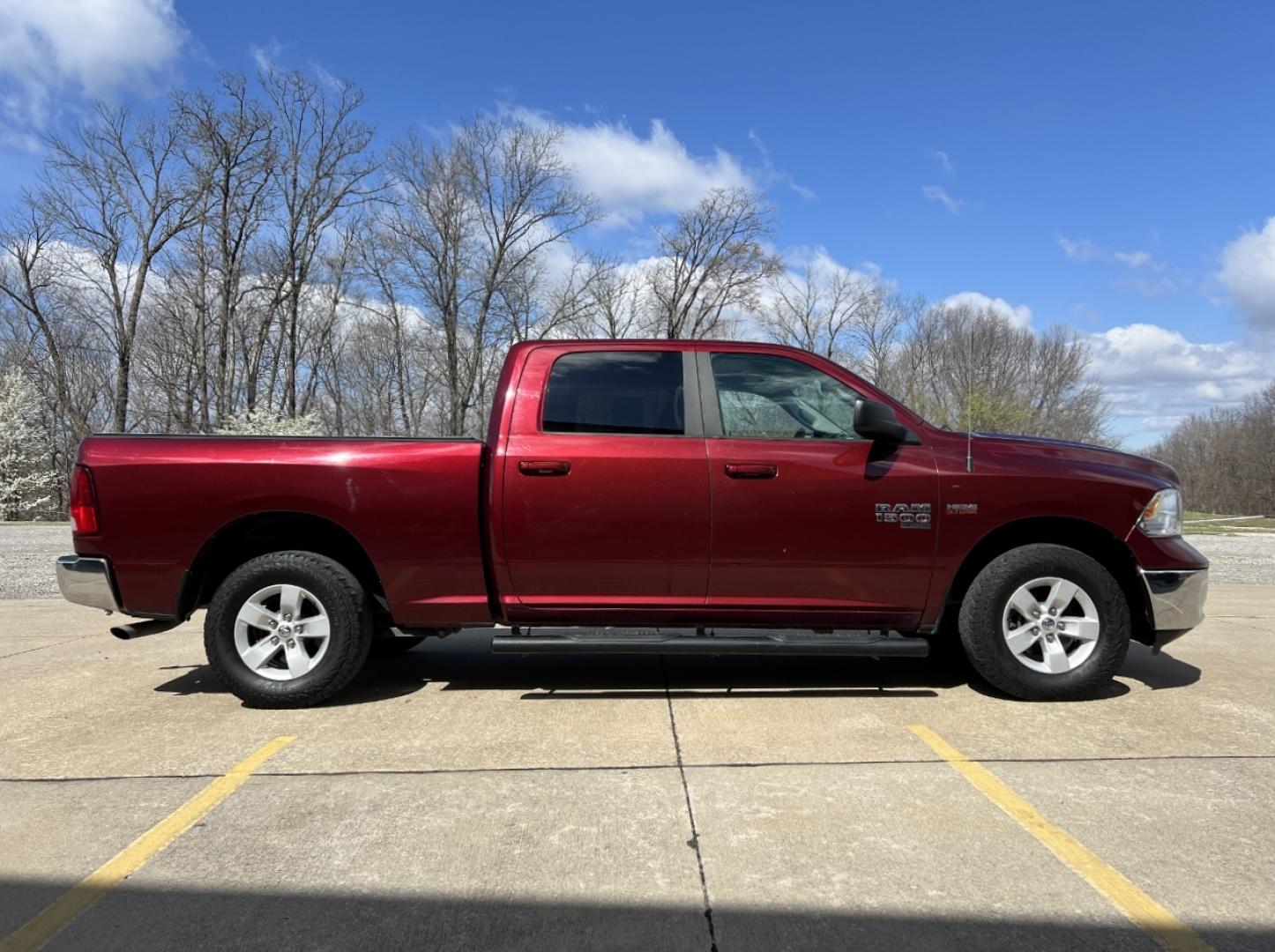 2019 MAROON /Gray Cloth RAM 1500 CLASSIC SLT (1C6RR7TT3KS) with an 5.7L V8 engine, Automatic transmission, located at 2990 Old Orchard Rd., Jackson, MO, 63755, 37.354214, -89.612106 - 2019 Ram 1500 Classic SLT 184xxx miles 4x4 5.7L V8 HEMI Automatic Backup Camera Bluetooth Cruise Power Windows/Locks/Mirrors We have financing available and we accept trades! Fill out a credit application on our website or come by today! If you have any questions, give us a call at (573) 2 - Photo#6