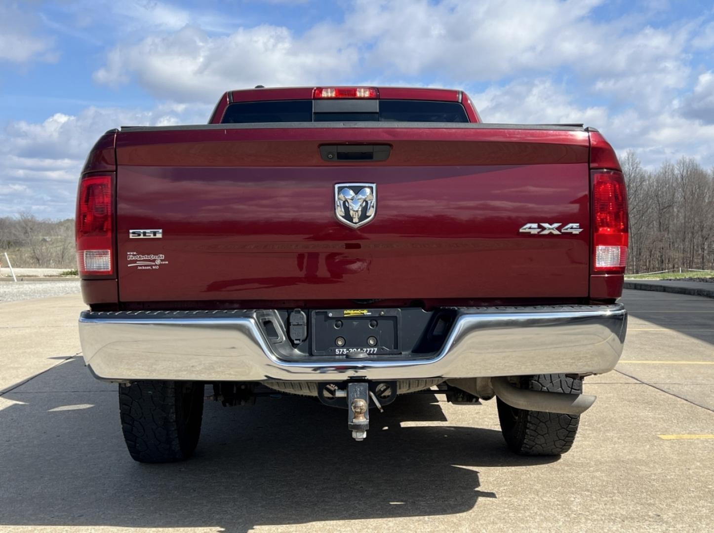 2019 MAROON /Gray Cloth RAM 1500 CLASSIC SLT (1C6RR7TT3KS) with an 5.7L V8 engine, Automatic transmission, located at 2990 Old Orchard Rd., Jackson, MO, 63755, 37.354214, -89.612106 - 2019 Ram 1500 Classic SLT 184xxx miles 4x4 5.7L V8 HEMI Automatic Backup Camera Bluetooth Cruise Power Windows/Locks/Mirrors We have financing available and we accept trades! Fill out a credit application on our website or come by today! If you have any questions, give us a call at (573) 2 - Photo#9