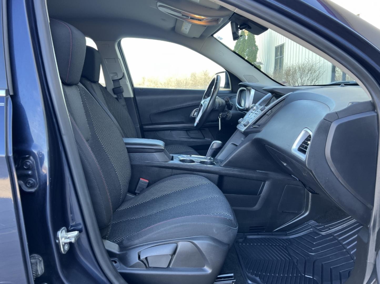 2015 BLUE /Black Cloth CHEVROLET EQUINOX LT (2GNALBEK3F1) with an 2.4L 4 Cyl. engine, Automatic transmission, located at 2990 Old Orchard Rd., Jackson, MO, 63755, 37.354214, -89.612106 - 2015 Chevrolet Equinox LT 102xxx miles Front Wheel Drive 2.4L 4 Cyl. Automatic Backup Camera Power Driver Seat Bluetooth Remote Start Cruise Power Windows/Locks/Mirrors We have financing available and we accept trades! Fill out a credit application on our website or come by today! If you - Photo#15