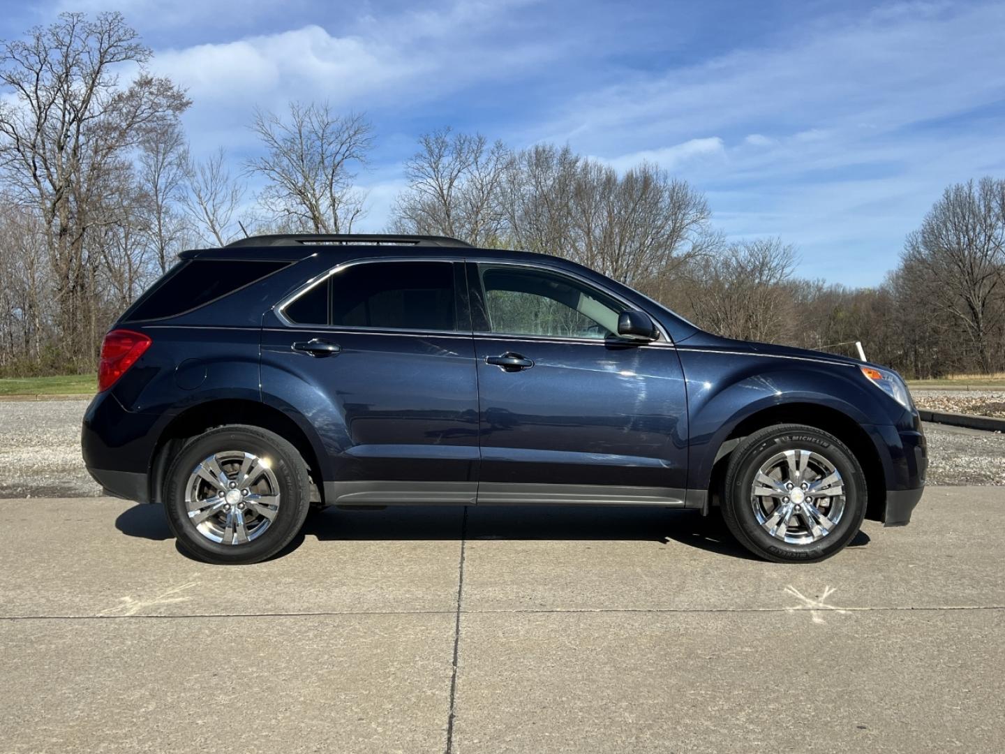 2015 BLUE /Black Cloth CHEVROLET EQUINOX LT (2GNALBEK3F1) with an 2.4L 4 Cyl. engine, Automatic transmission, located at 2990 Old Orchard Rd., Jackson, MO, 63755, 37.354214, -89.612106 - 2015 Chevrolet Equinox LT 102xxx miles Front Wheel Drive 2.4L 4 Cyl. Automatic Backup Camera Power Driver Seat Bluetooth Remote Start Cruise Power Windows/Locks/Mirrors We have financing available and we accept trades! Fill out a credit application on our website or come by today! If you - Photo#7