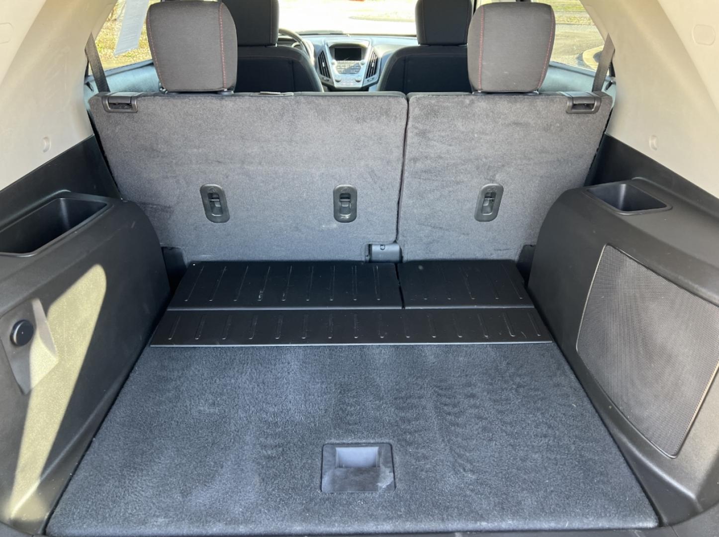 2015 BLUE /Black Cloth CHEVROLET EQUINOX LT (2GNALBEK3F1) with an 2.4L 4 Cyl. engine, Automatic transmission, located at 2990 Old Orchard Rd., Jackson, MO, 63755, 37.354214, -89.612106 - 2015 Chevrolet Equinox LT 102xxx miles Front Wheel Drive 2.4L 4 Cyl. Automatic Backup Camera Power Driver Seat Bluetooth Remote Start Cruise Power Windows/Locks/Mirrors We have financing available and we accept trades! Fill out a credit application on our website or come by today! If you - Photo#19