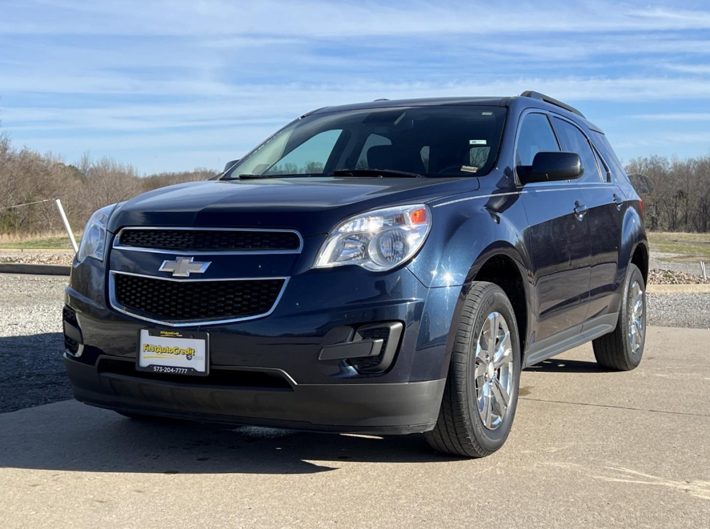 2015 BLUE /Black Cloth CHEVROLET EQUINOX LT (2GNALBEK3F1) with an 2.4L 4 Cyl. engine, Automatic transmission, located at 2990 Old Orchard Rd., Jackson, MO, 63755, 37.354214, -89.612106 - 2015 Chevrolet Equinox LT 102xxx miles Front Wheel Drive 2.4L 4 Cyl. Automatic Backup Camera Power Driver Seat Bluetooth Remote Start Cruise Power Windows/Locks/Mirrors We have financing available and we accept trades! Fill out a credit application on our website or come by today! If you - Photo#5