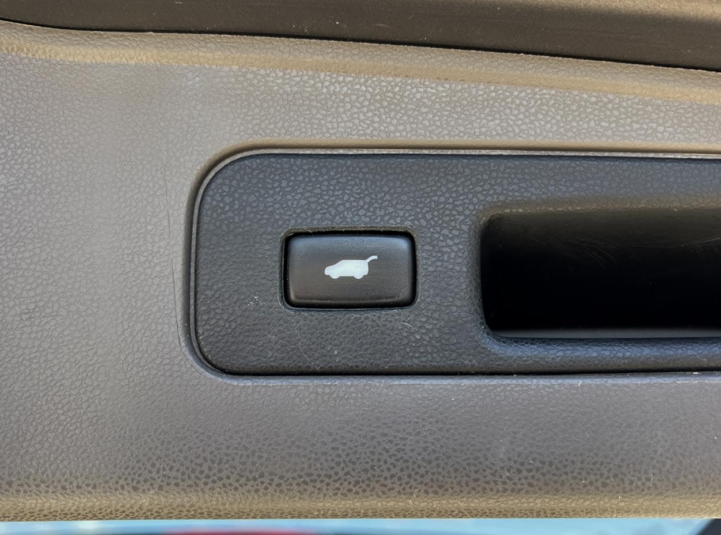 2016 GREY /Gray Leather HONDA ODYSSEY EXL (5FNRL5H60GB) with an 3.5L V6 engine, Automatic transmission, located at 2990 Old Orchard Rd., Jackson, MO, 63755, 37.354214, -89.612106 - 2016 Honda Odyssey EX-L 1-Owner 178xxx miles Front Wheel Drive 3.5L V6 Automatic Leather 3rd Row Power/Heated Seats Backup Camera Sunroof Bluetooth Cruise Power Windows/Locks/Mirrors We have financing available and we accept trades! Fill out a credit application on our website or come - Photo#22