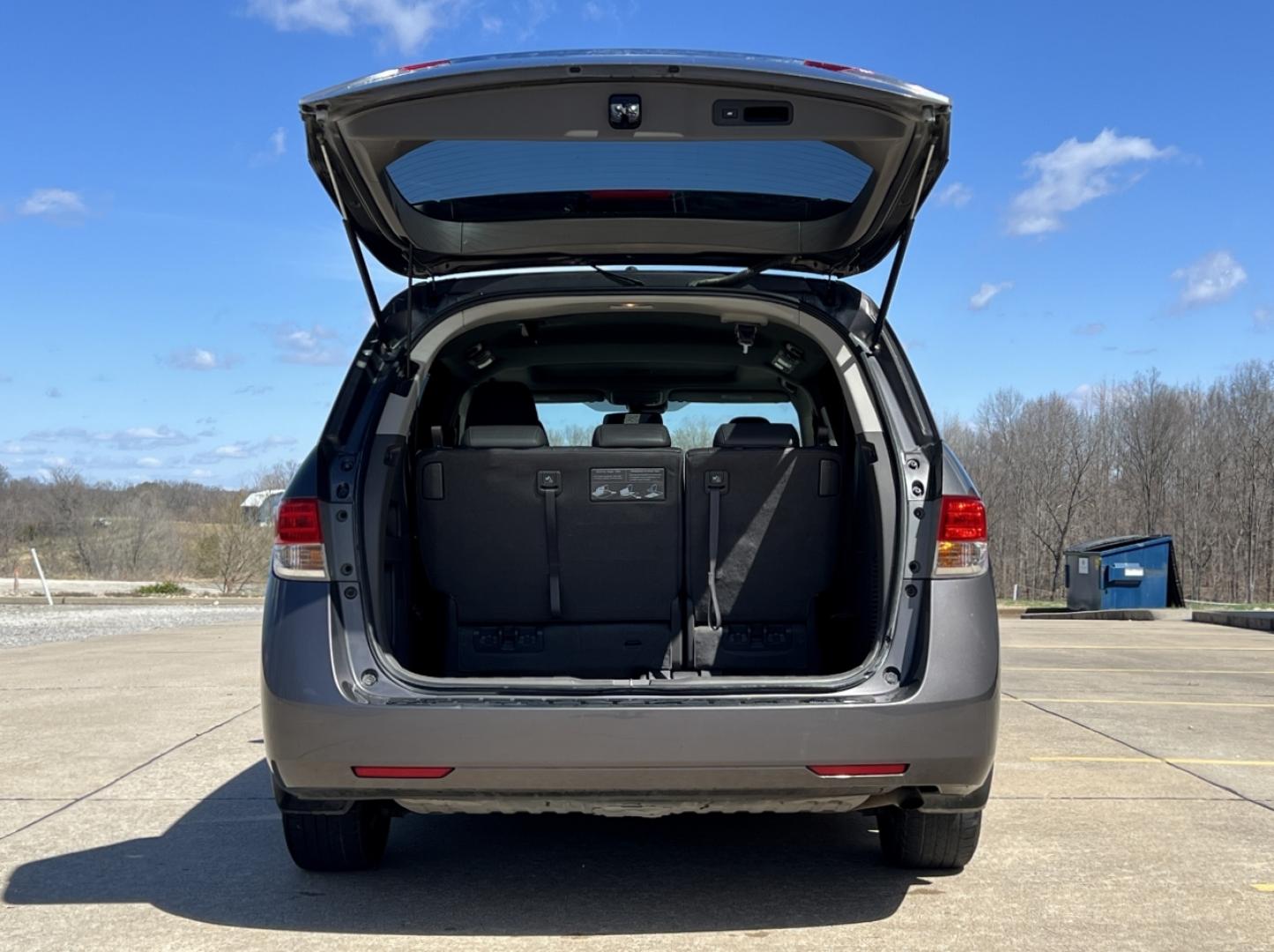 2016 GREY /Gray Leather HONDA ODYSSEY EXL (5FNRL5H60GB) with an 3.5L V6 engine, Automatic transmission, located at 2990 Old Orchard Rd., Jackson, MO, 63755, 37.354214, -89.612106 - 2016 Honda Odyssey EX-L 1-Owner 178xxx miles Front Wheel Drive 3.5L V6 Automatic Leather 3rd Row Power/Heated Seats Backup Camera Sunroof Bluetooth Cruise Power Windows/Locks/Mirrors We have financing available and we accept trades! Fill out a credit application on our website or come - Photo#20