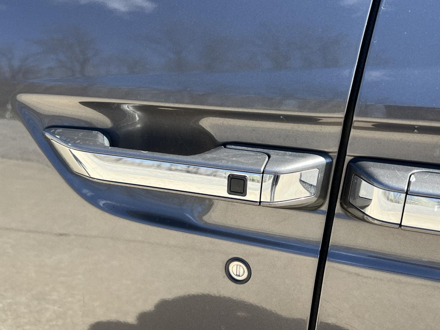 2016 GREY /Gray Leather HONDA ODYSSEY EXL (5FNRL5H60GB) with an 3.5L V6 engine, Automatic transmission, located at 2990 Old Orchard Rd., Jackson, MO, 63755, 37.354214, -89.612106 - 2016 Honda Odyssey EX-L 1-Owner 178xxx miles Front Wheel Drive 3.5L V6 Automatic Leather 3rd Row Power/Heated Seats Backup Camera Sunroof Bluetooth Cruise Power Windows/Locks/Mirrors We have financing available and we accept trades! Fill out a credit application on our website or come - Photo#34