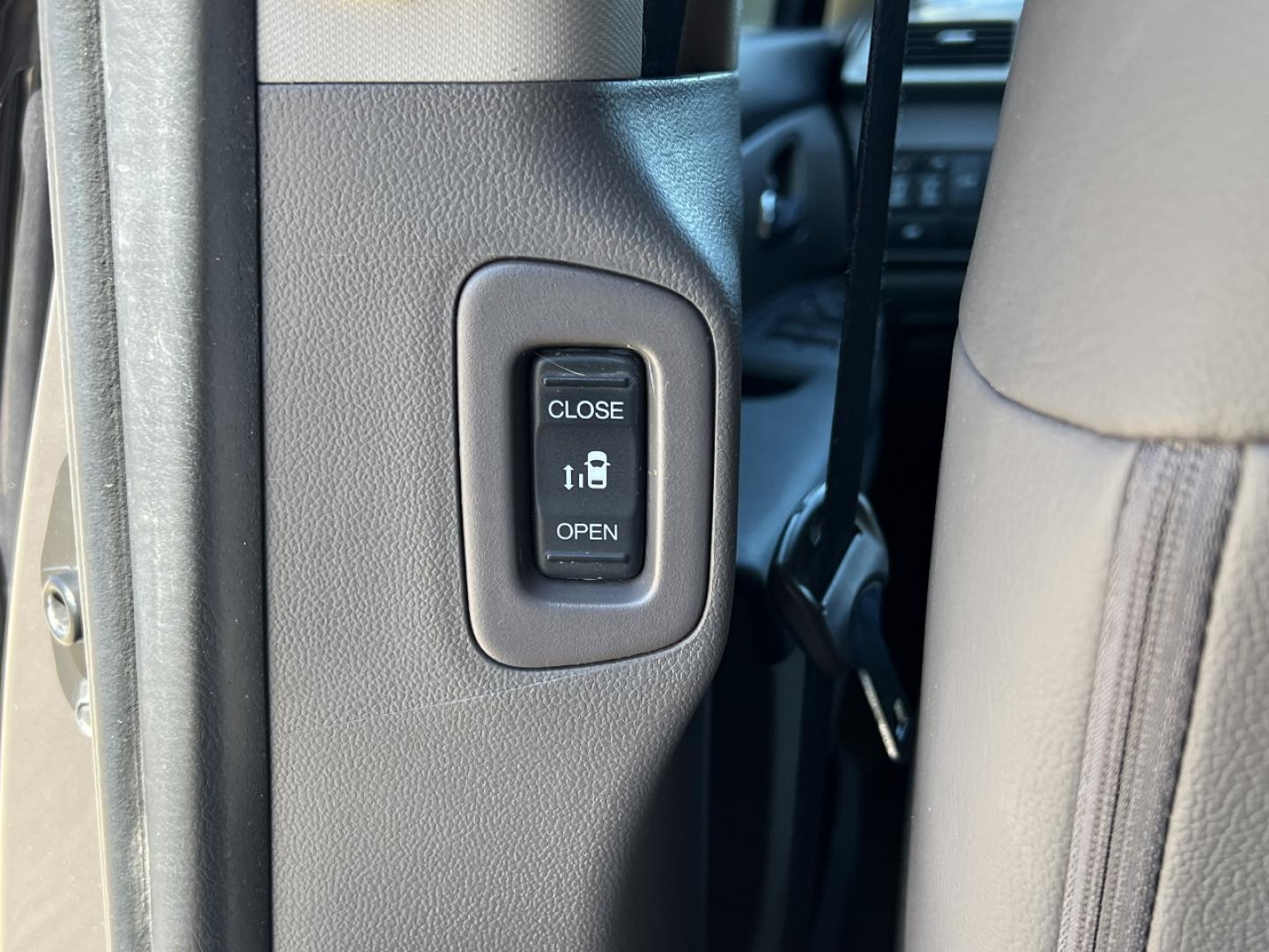 2016 GREY /Gray Leather HONDA ODYSSEY EXL (5FNRL5H60GB) with an 3.5L V6 engine, Automatic transmission, located at 2990 Old Orchard Rd., Jackson, MO, 63755, 37.354214, -89.612106 - 2016 Honda Odyssey EX-L 1-Owner 178xxx miles Front Wheel Drive 3.5L V6 Automatic Leather 3rd Row Power/Heated Seats Backup Camera Sunroof Bluetooth Cruise Power Windows/Locks/Mirrors We have financing available and we accept trades! Fill out a credit application on our website or come - Photo#32