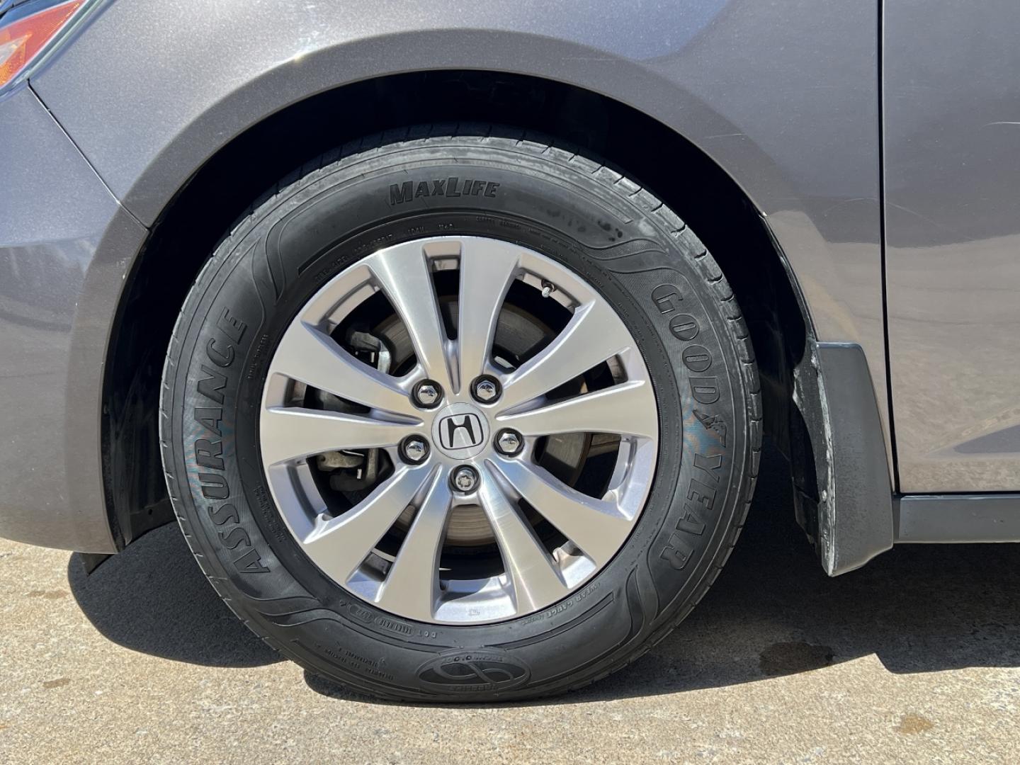 2016 GREY /Gray Leather HONDA ODYSSEY EXL (5FNRL5H60GB) with an 3.5L V6 engine, Automatic transmission, located at 2990 Old Orchard Rd., Jackson, MO, 63755, 37.354214, -89.612106 - 2016 Honda Odyssey EX-L 1-Owner 178xxx miles Front Wheel Drive 3.5L V6 Automatic Leather 3rd Row Power/Heated Seats Backup Camera Sunroof Bluetooth Cruise Power Windows/Locks/Mirrors We have financing available and we accept trades! Fill out a credit application on our website or come - Photo#37