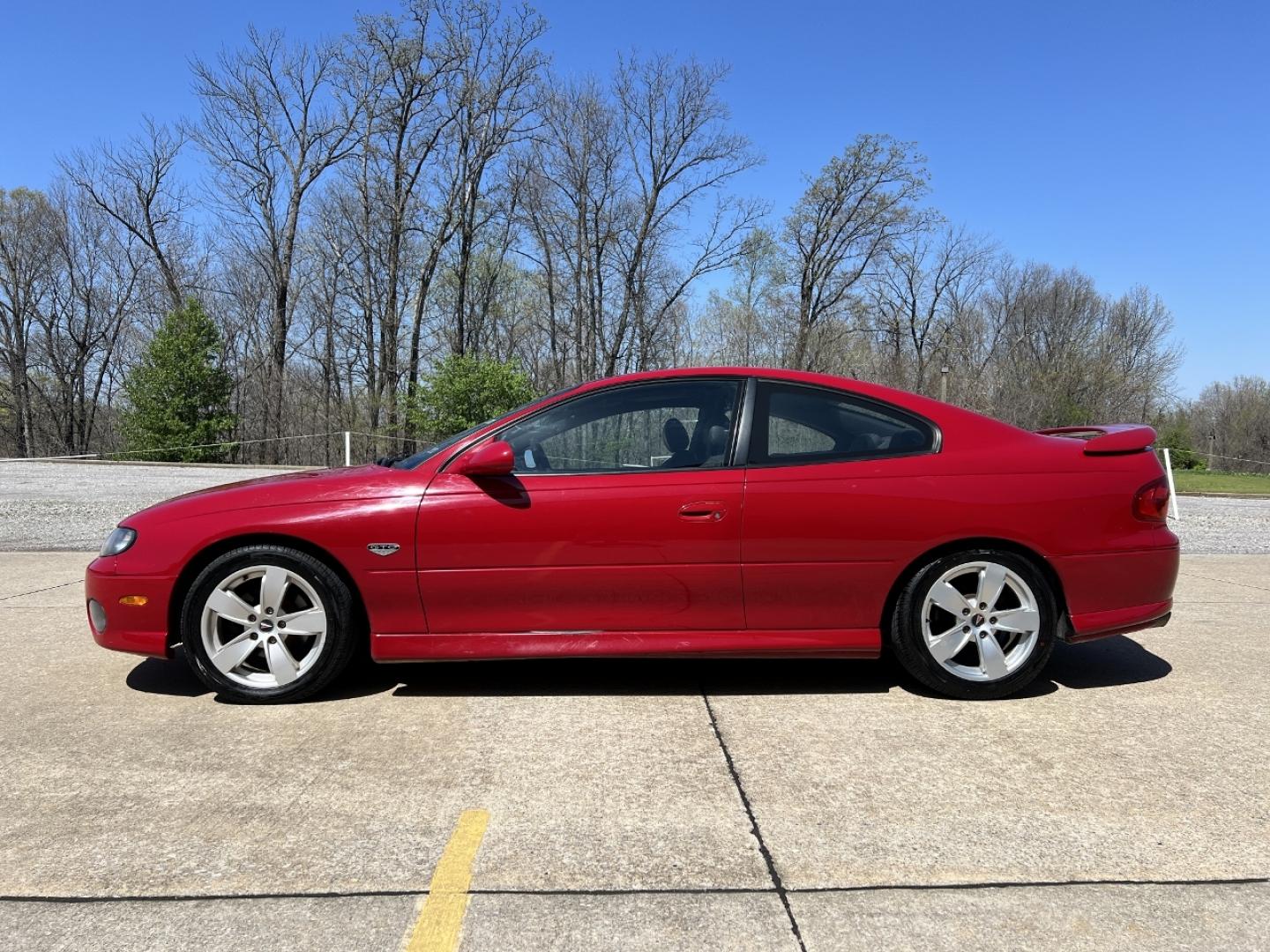 2004 RED /Black Leather PONTIAC GTO (6G2VX12G84L) with an 5.7L V8 engine, Automatic transmission, located at 2990 Old Orchard Rd., Jackson, MO, 63755, 37.354214, -89.612106 - 2004 Pontiac GTO Only 88xxx miles Rear Wheel Drive 5.7L V8 Automatic Leather Power Seats Cruise Power Windows/Mirrors We have financing available and we accept trades! Fill out a credit application on our website or come by today! If you have any questions, give us a call at (573) 204-7777 - Photo#4