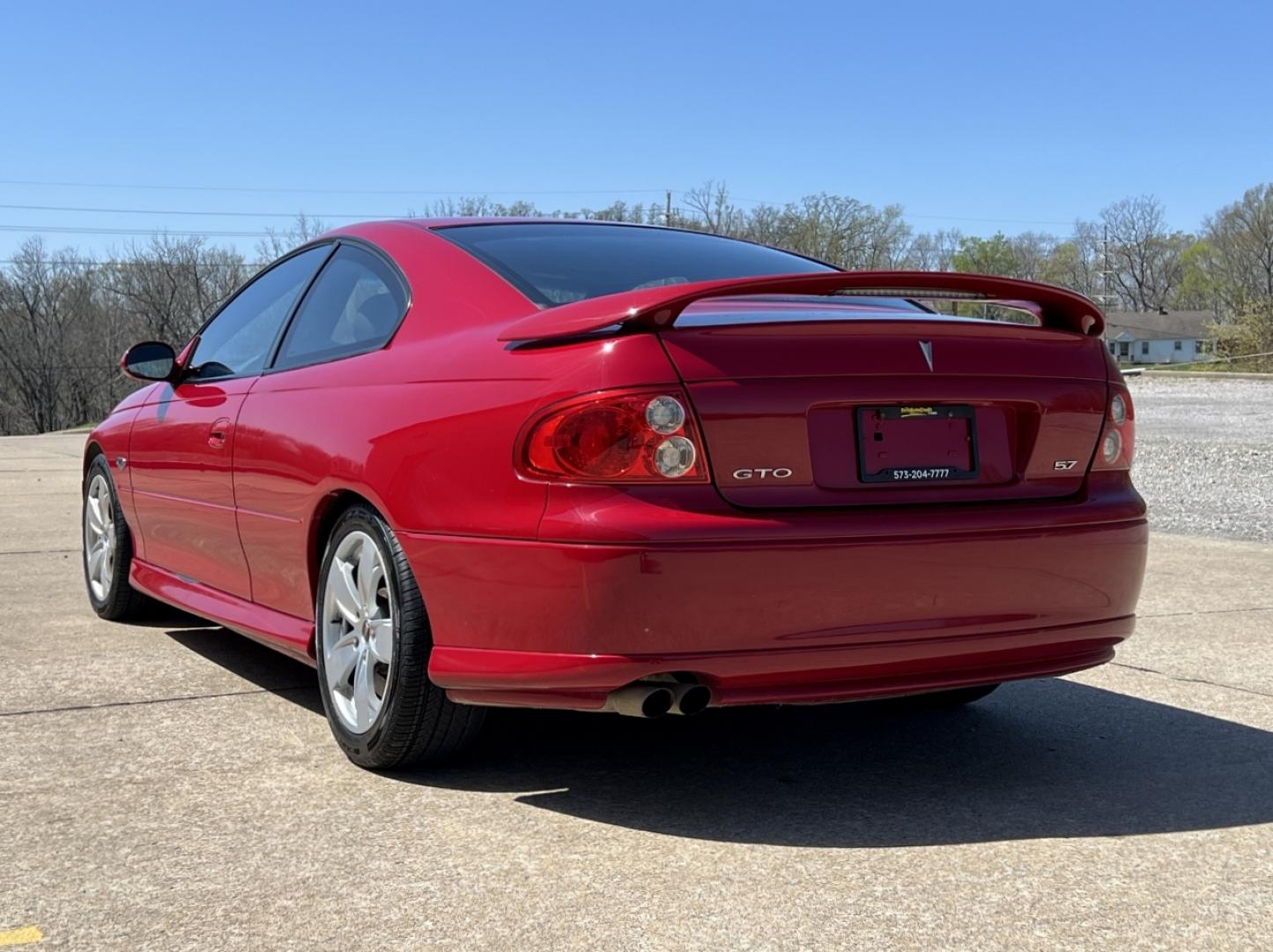 2004 RED /Black Leather PONTIAC GTO (6G2VX12G84L) with an 5.7L V8 engine, Automatic transmission, located at 2990 Old Orchard Rd., Jackson, MO, 63755, 37.354214, -89.612106 - 2004 Pontiac GTO Only 88xxx miles Rear Wheel Drive 5.7L V8 Automatic Leather Power Seats Cruise Power Windows/Mirrors We have financing available and we accept trades! Fill out a credit application on our website or come by today! If you have any questions, give us a call at (573) 204-7777 - Photo#7