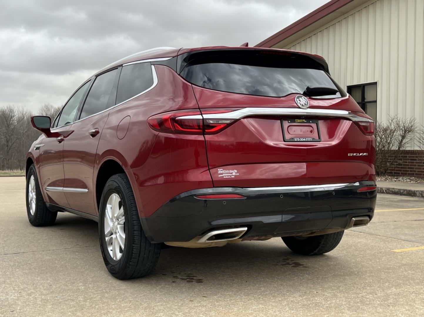 2019 MAROON /Gray Leather BUICK ENCLAVE ESSENCE (5GAERBKWXKJ) with an 3.6L V6 engine, Automatic transmission, located at 2990 Old Orchard Rd., Jackson, MO, 63755, 37.354214, -89.612106 - 2019 Buick Enclave Essence 1-Owner 95xxx miles Front Wheel Drive 3.6L V6 Automatic Leather 3rd Row Navigation Power/Heated Seats Backup Camera Bluetooth Cruise Power Windows/Locks/Mirrors We have financing available and we accept trades! Fill out a credit application on our website or - Photo#10