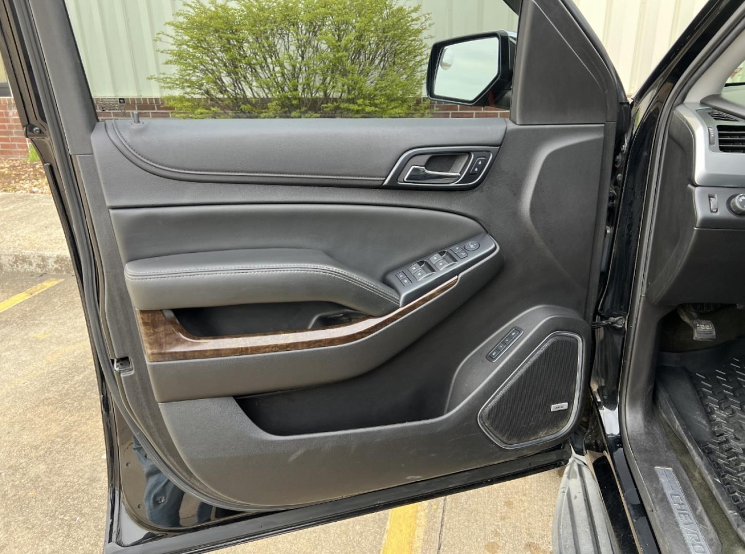 2015 BLACK /Black Leather CHEVROLET TAHOE 1500 LT (1GNSKBKC0FR) with an 5.3L V8 engine, Automatic transmission, located at 2990 Old Orchard Rd., Jackson, MO, 63755, 37.354214, -89.612106 - 2015 Chevrolet Tahoe 1500 LT 111xxx miles 4 Wheel Drive 5.3L V8 Automatic Leather 3rd Row Navigation Backup Camera Power/Heated Seats Bluetooth Remote Start Cruise Power Windows/Locks/Mirrors We have financing available and we accept trades! Fill out a credit application on our website - Photo#15