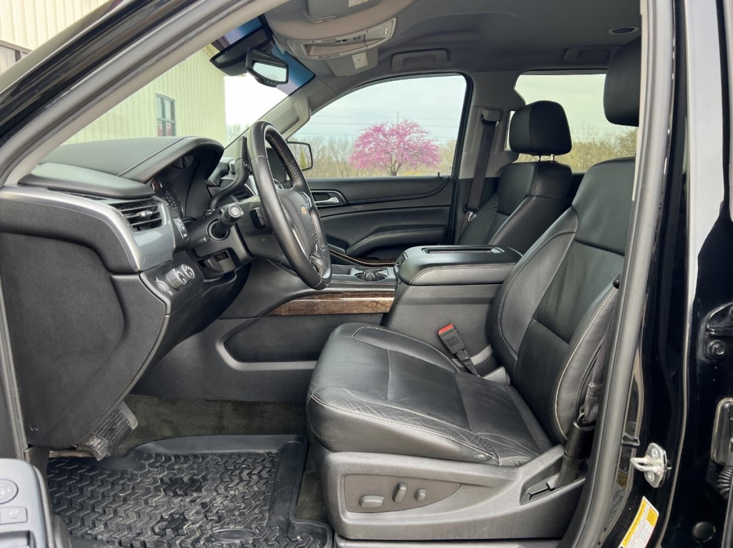 2015 BLACK /Black Leather CHEVROLET TAHOE 1500 LT (1GNSKBKC0FR) with an 5.3L V8 engine, Automatic transmission, located at 2990 Old Orchard Rd., Jackson, MO, 63755, 37.354214, -89.612106 - 2015 Chevrolet Tahoe 1500 LT 111xxx miles 4 Wheel Drive 5.3L V8 Automatic Leather 3rd Row Navigation Backup Camera Power/Heated Seats Bluetooth Remote Start Cruise Power Windows/Locks/Mirrors We have financing available and we accept trades! Fill out a credit application on our website - Photo#16