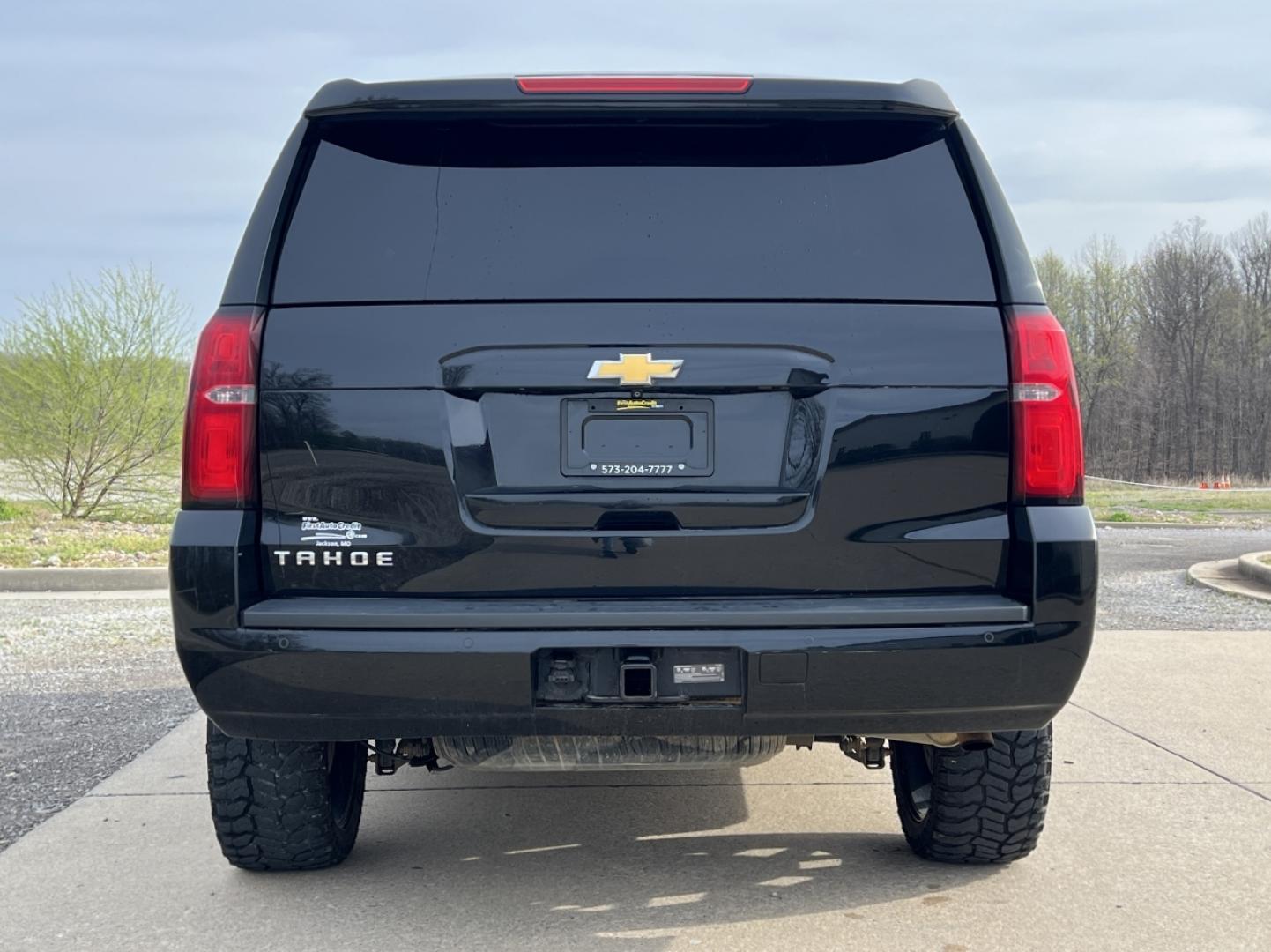 2015 BLACK /Black Leather CHEVROLET TAHOE 1500 LT (1GNSKBKC0FR) with an 5.3L V8 engine, Automatic transmission, located at 2990 Old Orchard Rd., Jackson, MO, 63755, 37.354214, -89.612106 - 2015 Chevrolet Tahoe 1500 LT 111xxx miles 4 Wheel Drive 5.3L V8 Automatic Leather 3rd Row Navigation Backup Camera Power/Heated Seats Bluetooth Remote Start Cruise Power Windows/Locks/Mirrors We have financing available and we accept trades! Fill out a credit application on our website - Photo#13