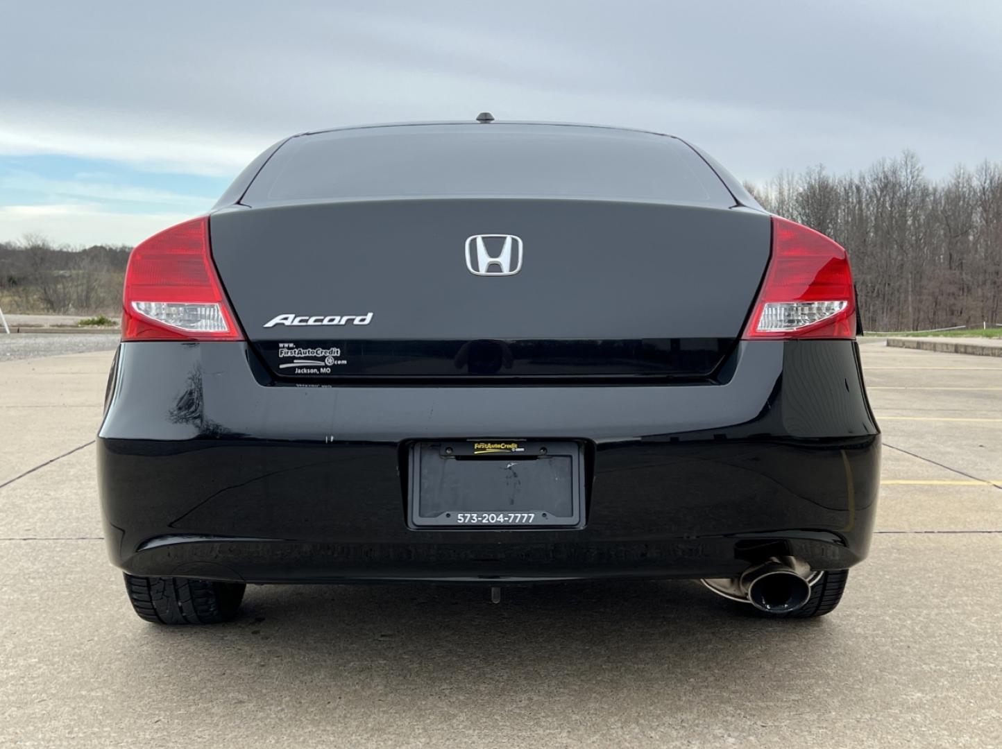 2012 BLACK /Black Leather HONDA ACCORD EXL (1HGCS1B88CA) with an 2.4L 4 Cyl. engine, Automatic transmission, located at 2990 Old Orchard Rd., Jackson, MO, 63755, 37.354214, -89.612106 - 2012 Honda Accord EX-L 121xxx miles Front Wheel Drive 2.4L 4 Cyl. Automatic Leather Power Driver Seat Heated Seats Sunroof Cruise Power Windows/Locks/Mirrors We have financing available and we accept trades! Fill out a credit application on our website or come by today! If you have any q - Photo#10