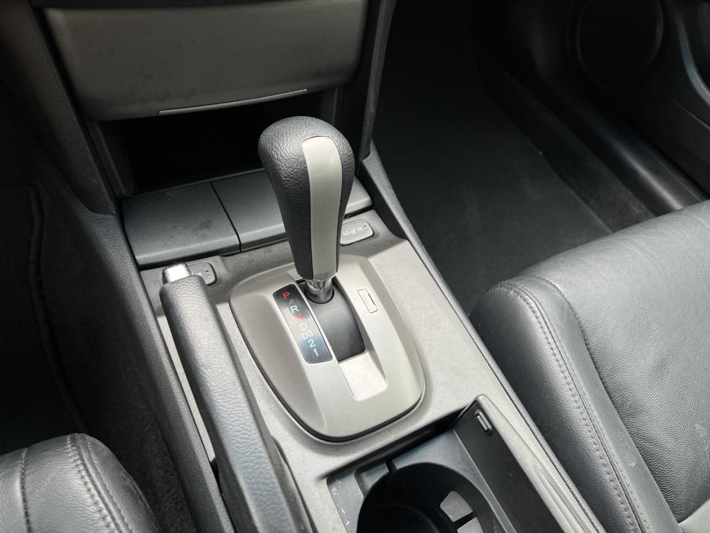 2012 BLACK /Black Leather HONDA ACCORD EXL (1HGCS1B88CA) with an 2.4L 4 Cyl. engine, Automatic transmission, located at 2990 Old Orchard Rd., Jackson, MO, 63755, 37.354214, -89.612106 - 2012 Honda Accord EX-L 121xxx miles Front Wheel Drive 2.4L 4 Cyl. Automatic Leather Power Driver Seat Heated Seats Sunroof Cruise Power Windows/Locks/Mirrors We have financing available and we accept trades! Fill out a credit application on our website or come by today! If you have any q - Photo#21